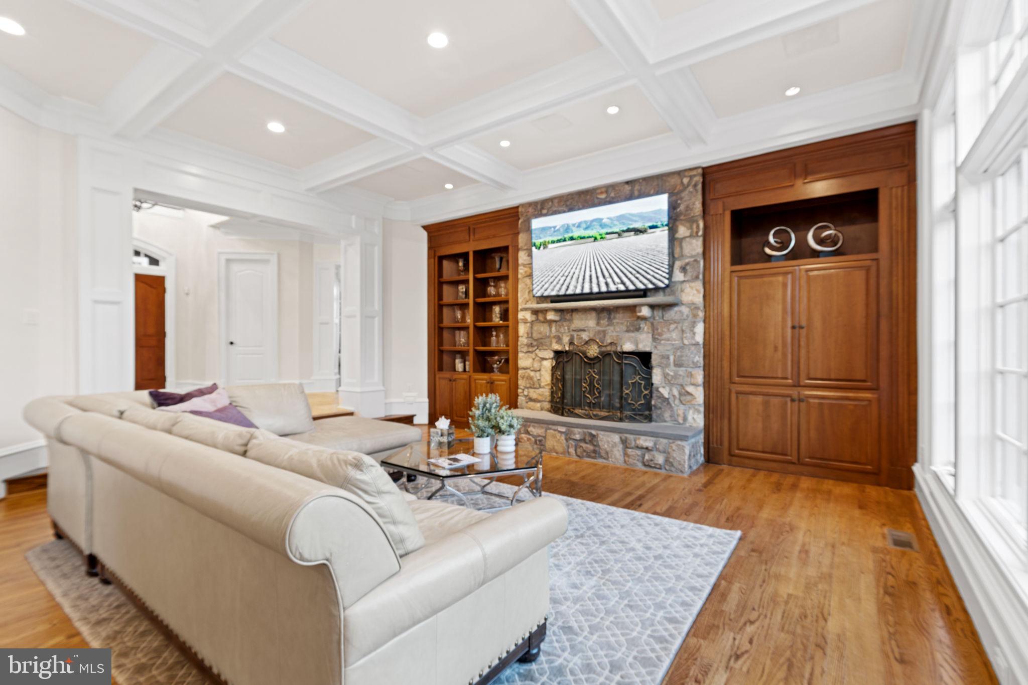 DEERFIELD FARM - Residential