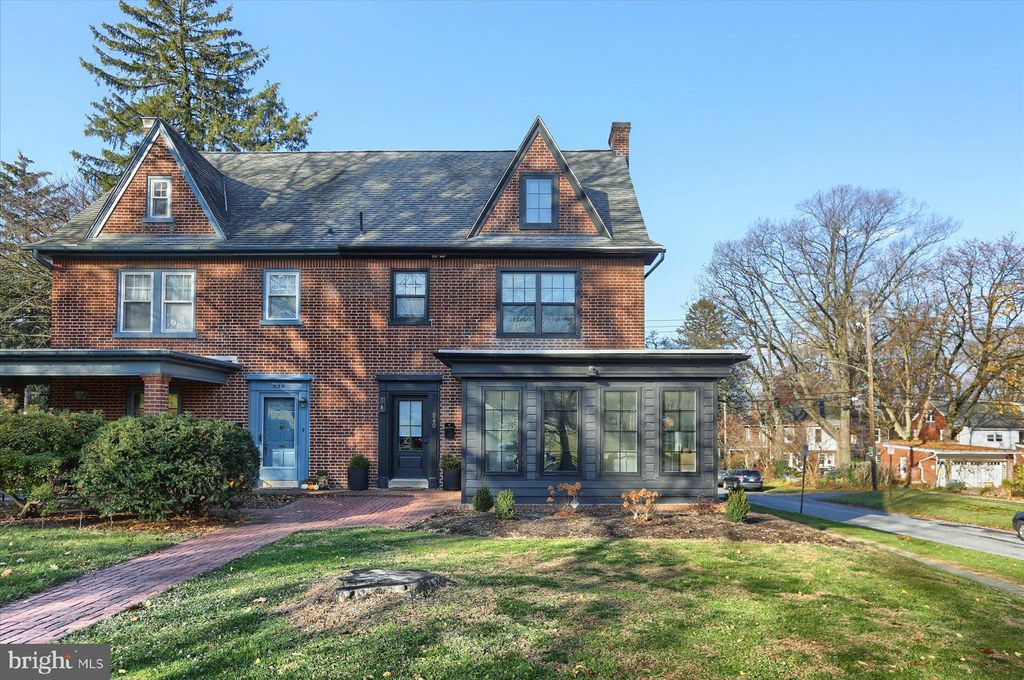 Photo of 540 Race Avenue, Lancaster, PA 17603 (MLS # PALA2044170)