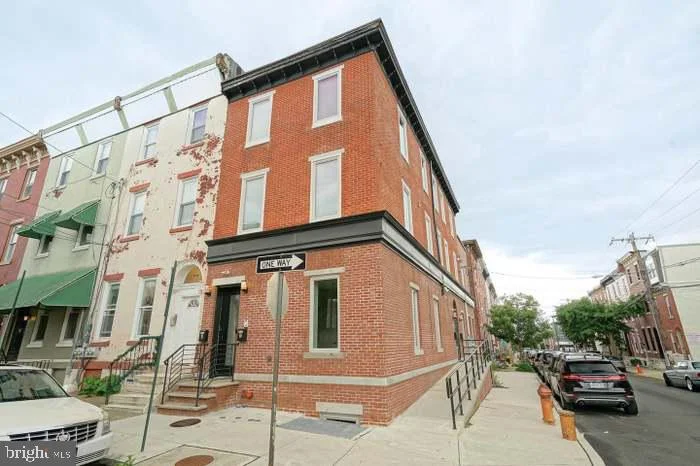 801 N 17th Street Unit 2, Philadelphia, PA, 19130