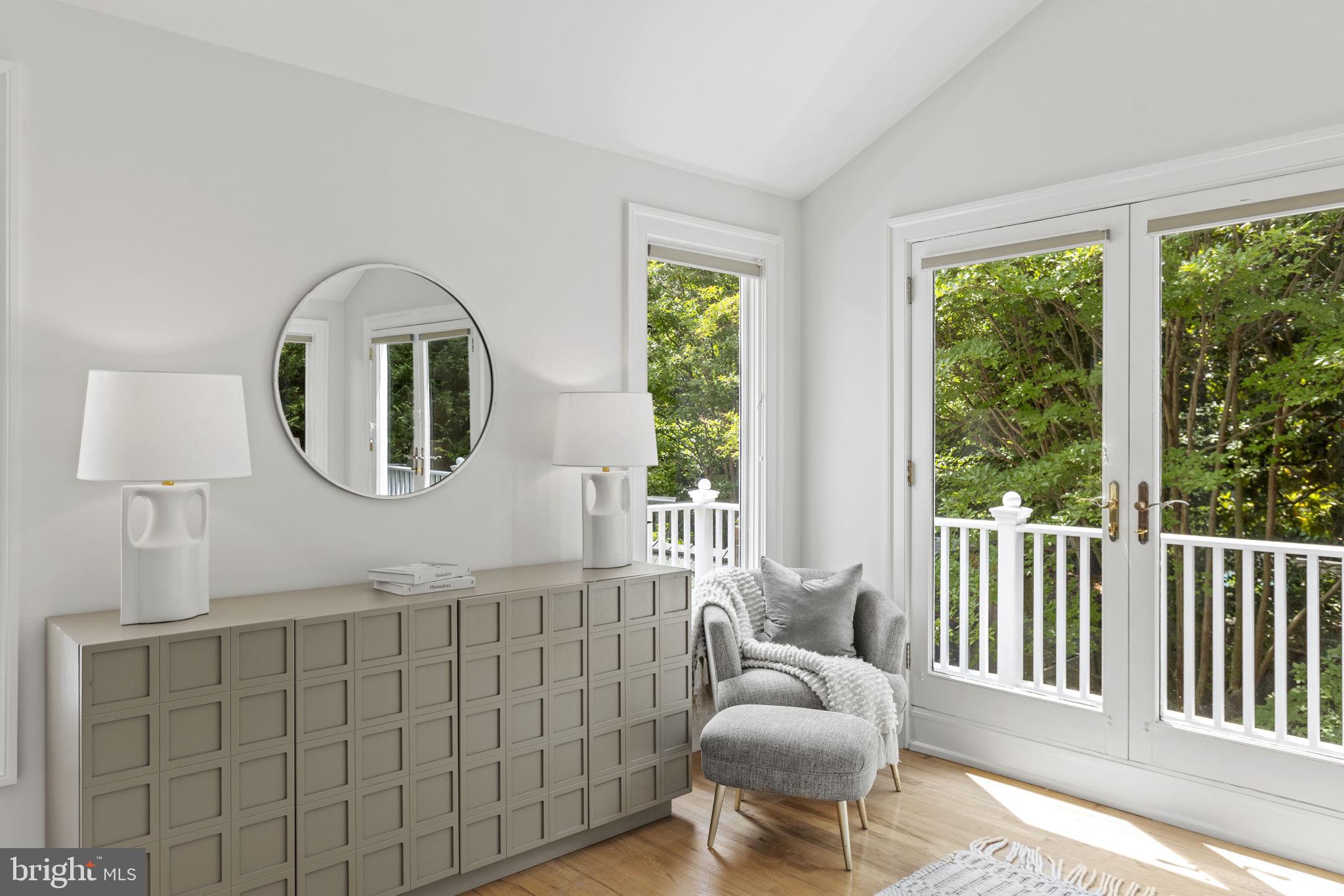 CLEVELAND PARK - Residential