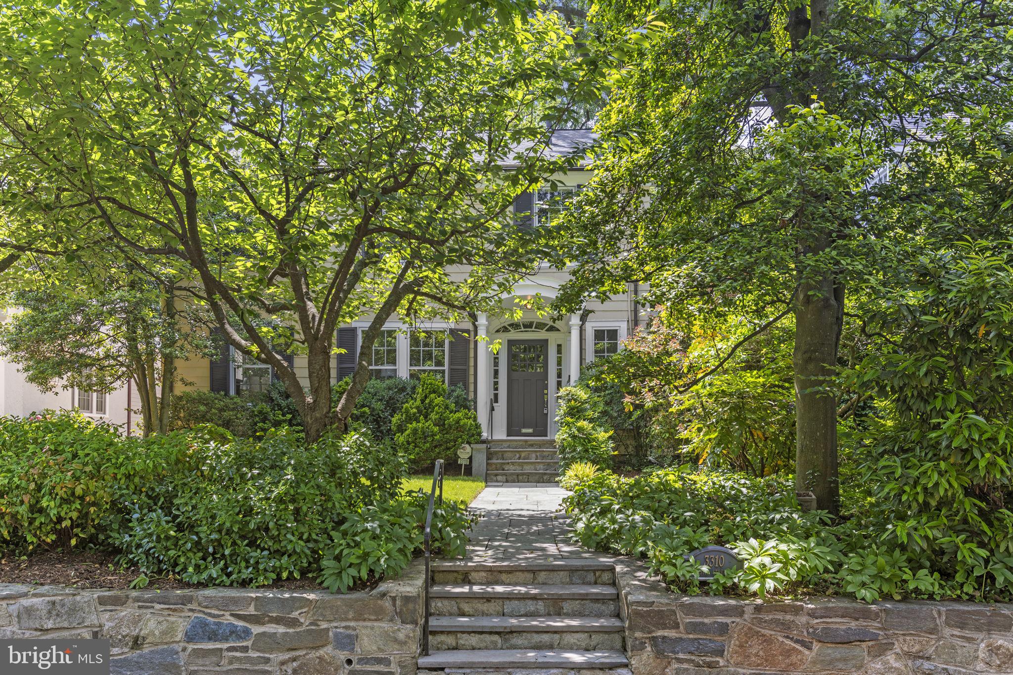 CLEVELAND PARK - Residential