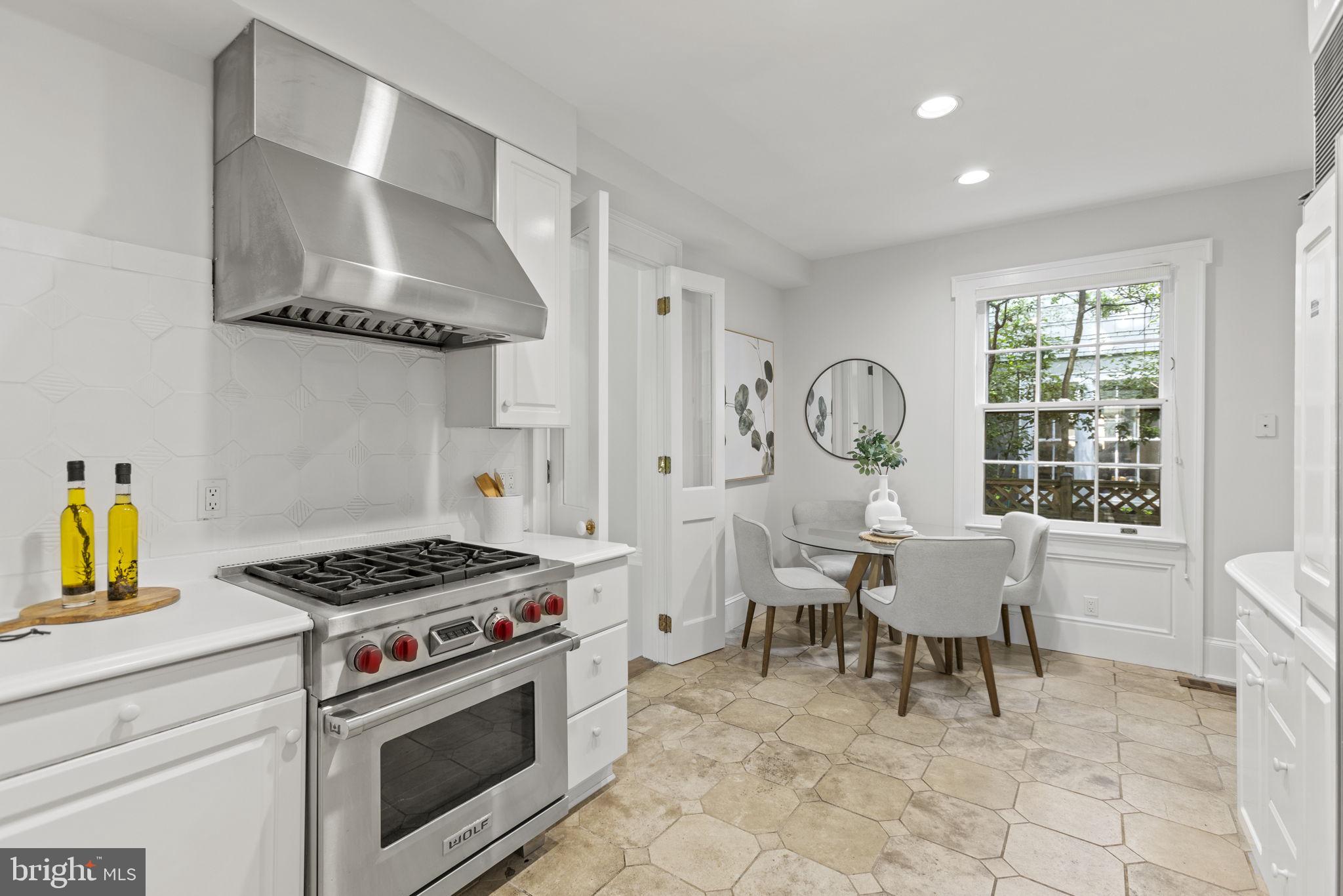 CLEVELAND PARK - Residential