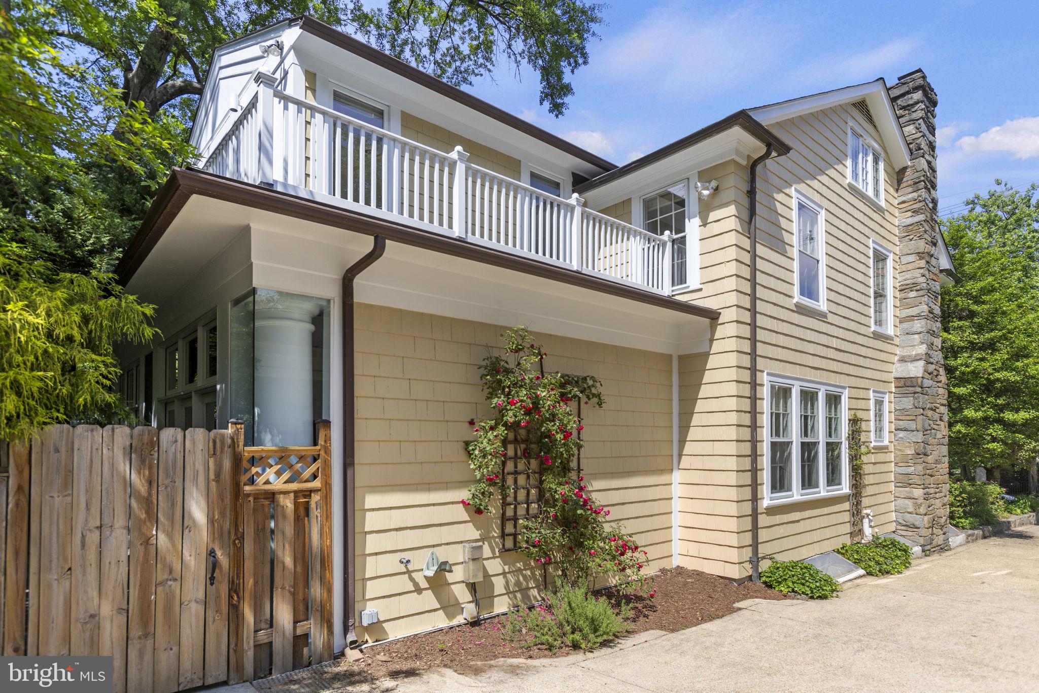 CLEVELAND PARK - Residential