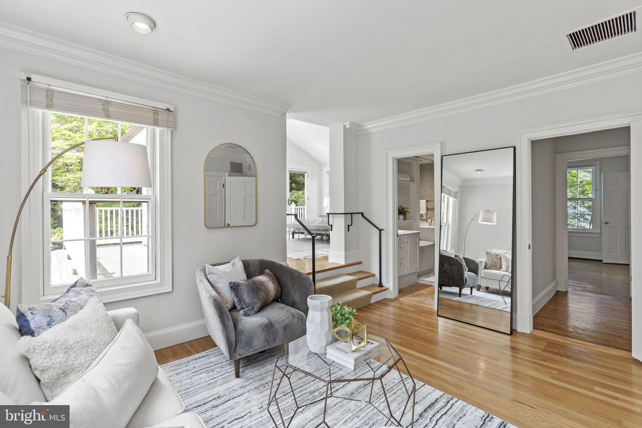 CLEVELAND PARK - Residential