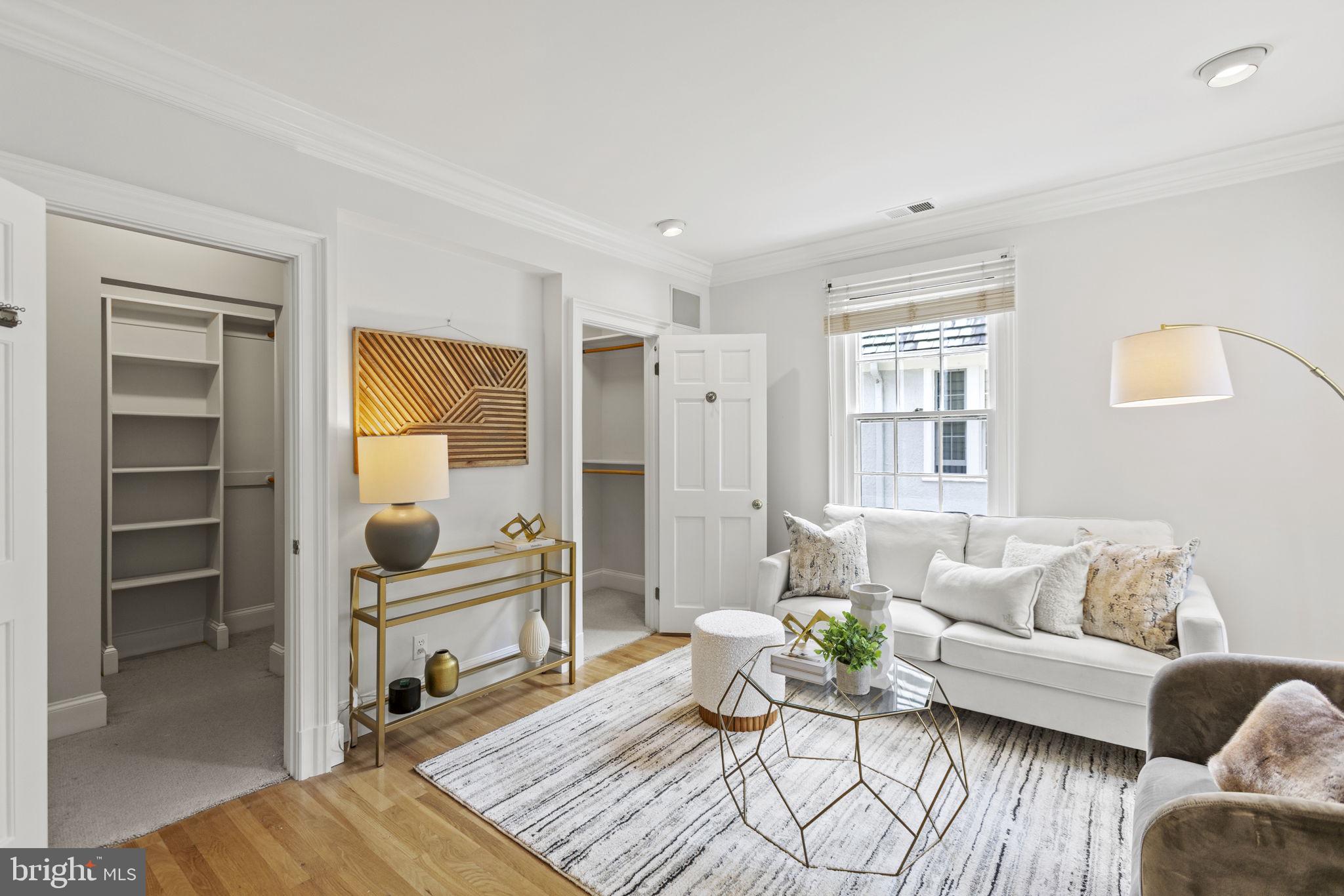 CLEVELAND PARK - Residential