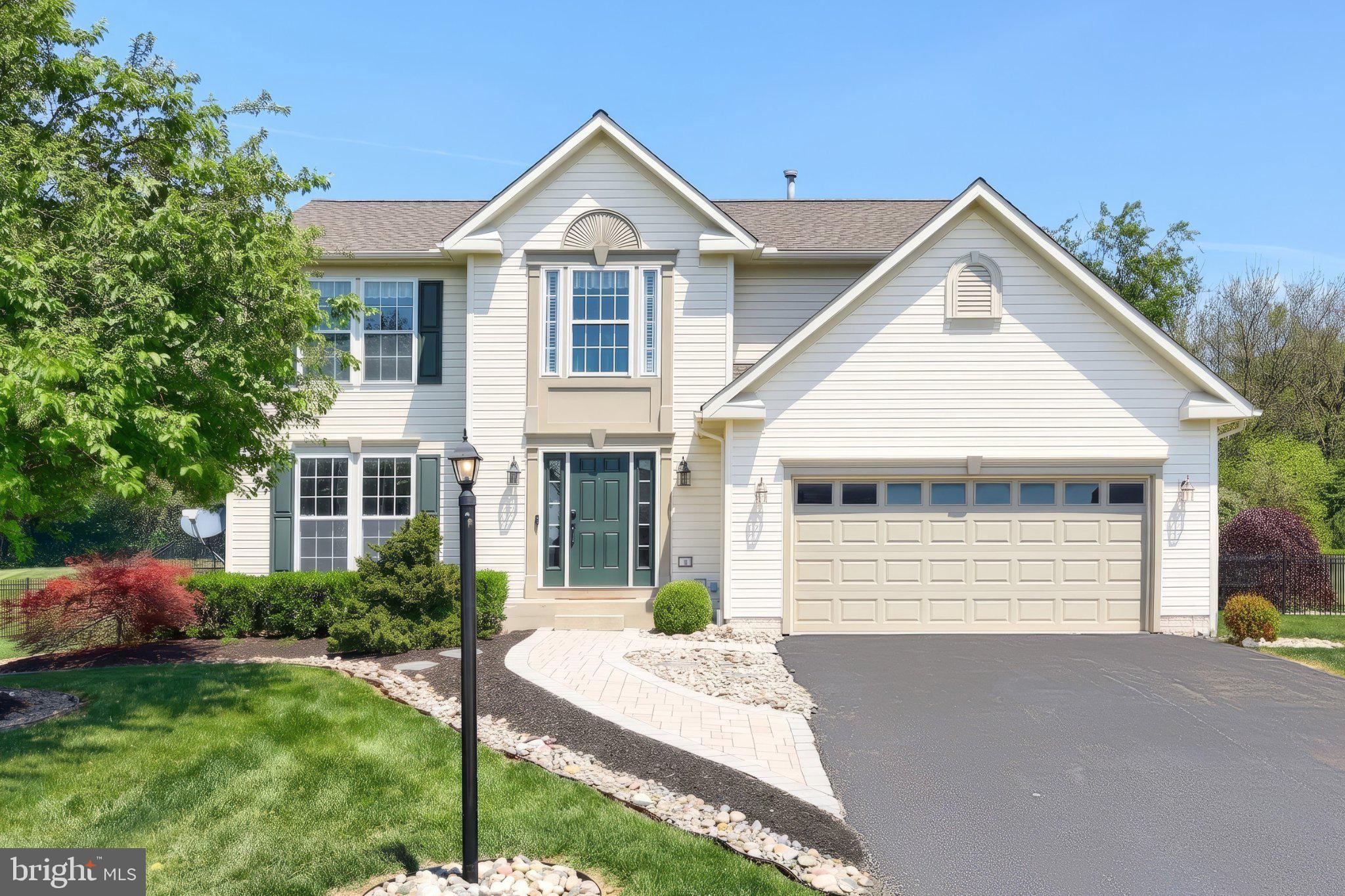 448 EL VISTA DRIVE