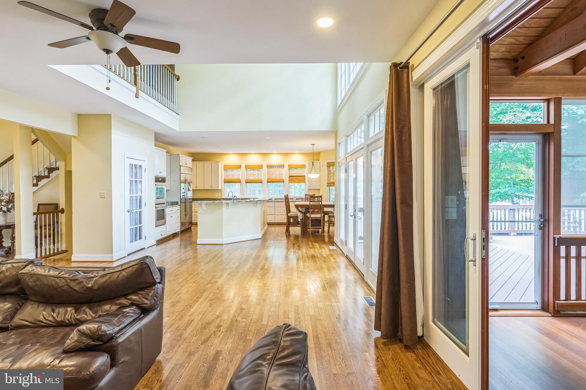 OAKTON ESTATES - Residential