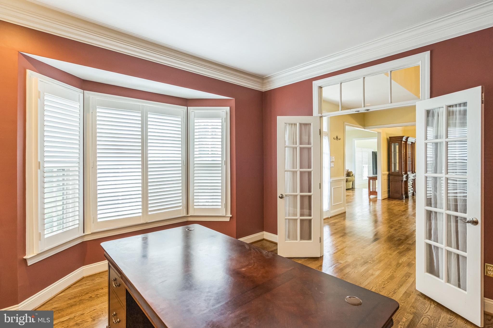 OAKTON ESTATES - Residential