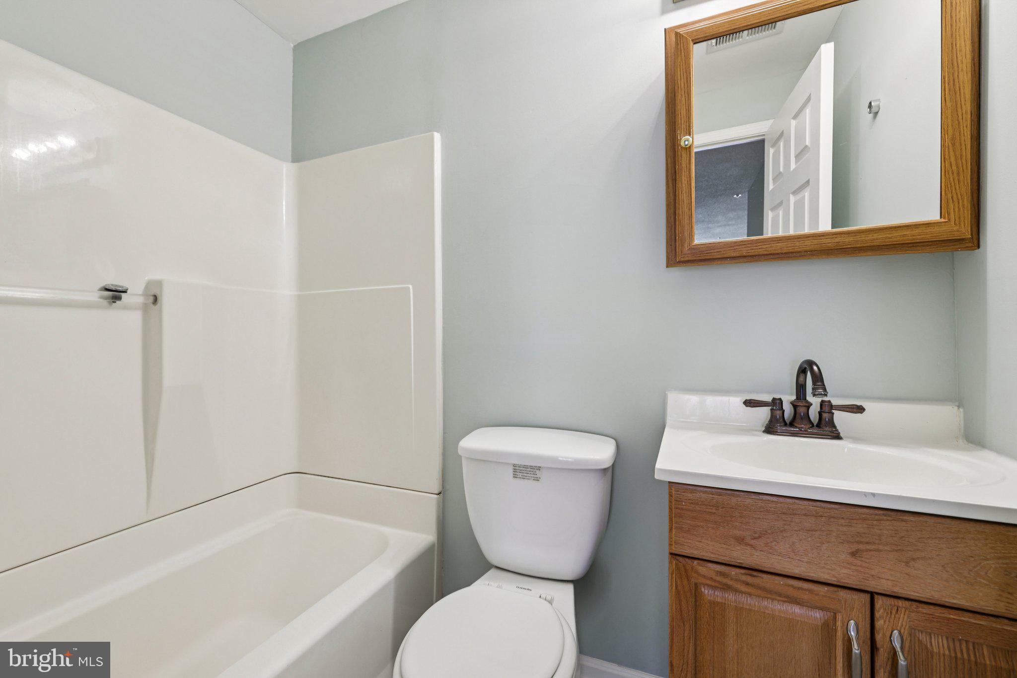 SHEFFIELD GLEN TOWNHOMES - Residential