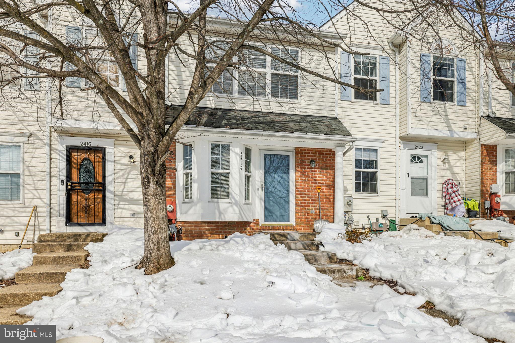 SHEFFIELD GLEN TOWNHOMES - Residential