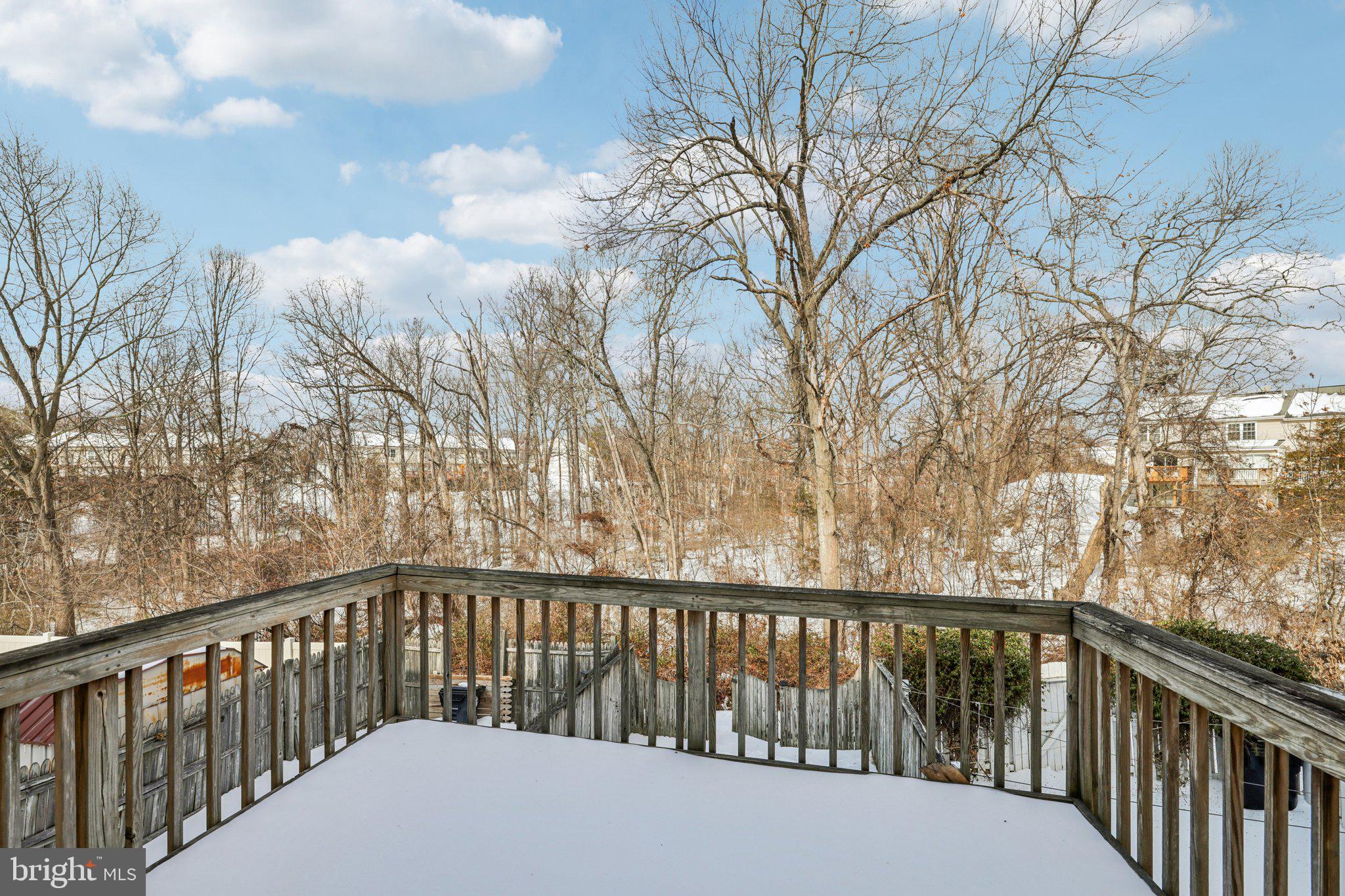 SHEFFIELD GLEN TOWNHOMES - Residential