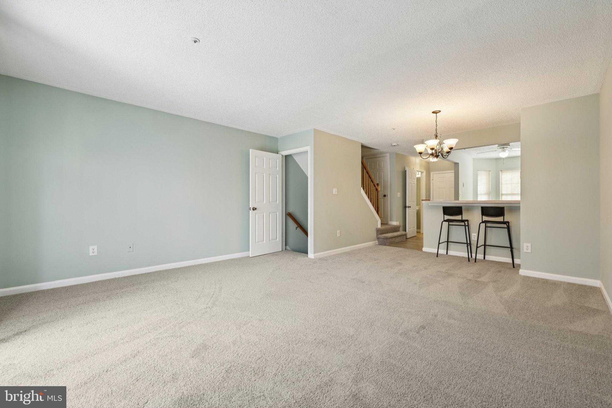 SHEFFIELD GLEN TOWNHOMES - Residential