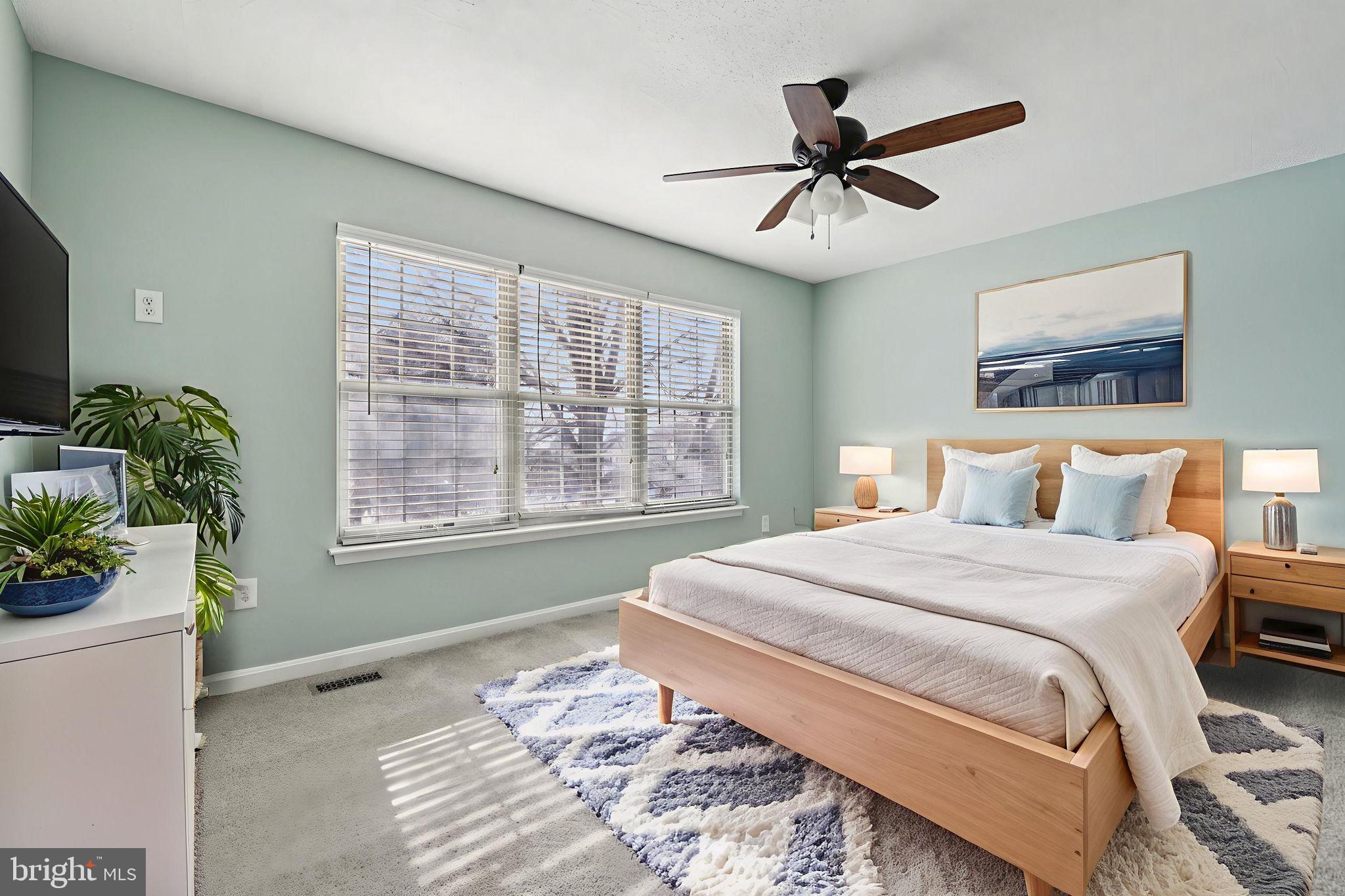 SHEFFIELD GLEN TOWNHOMES - Residential