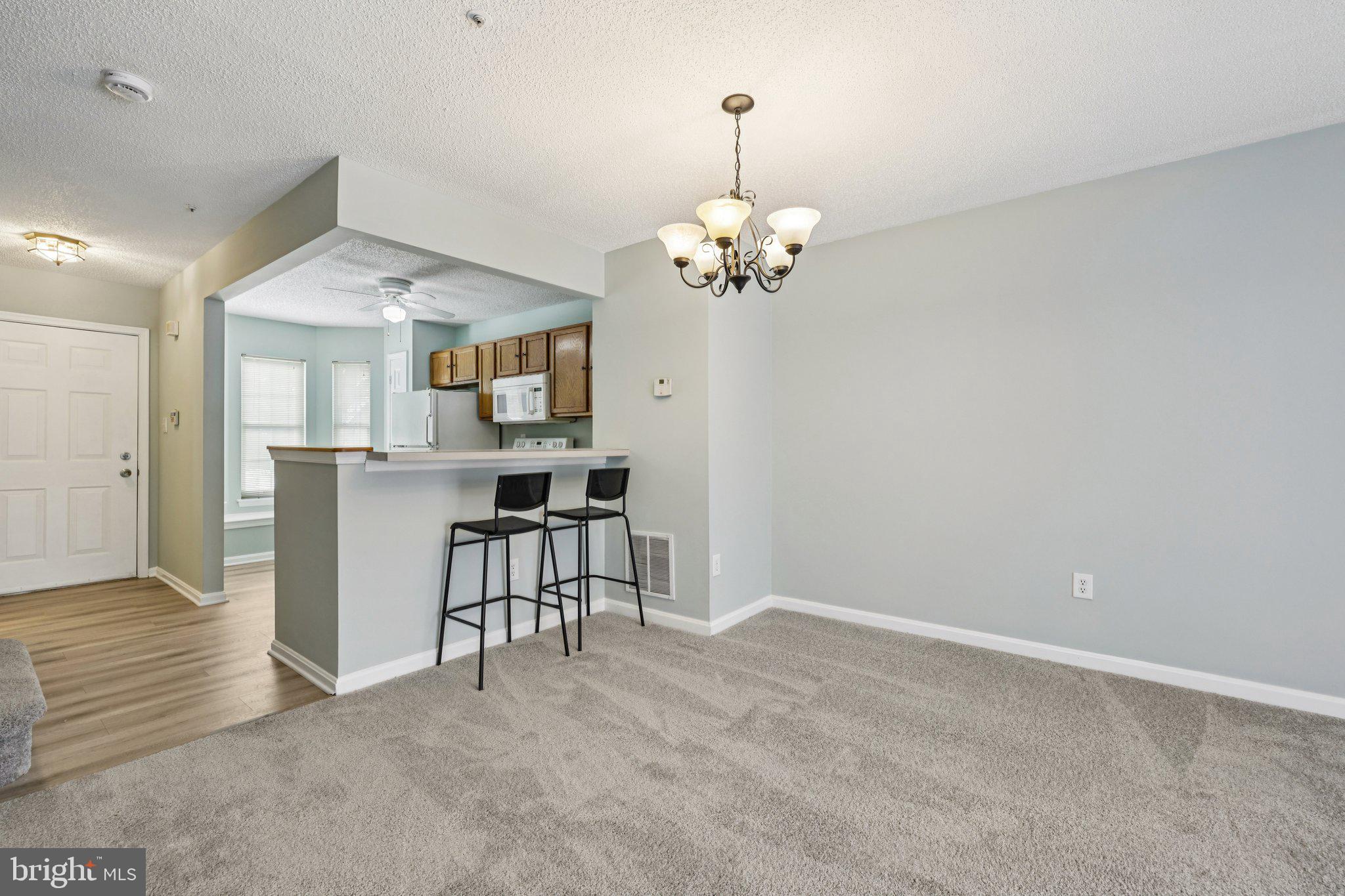 SHEFFIELD GLEN TOWNHOMES - Residential