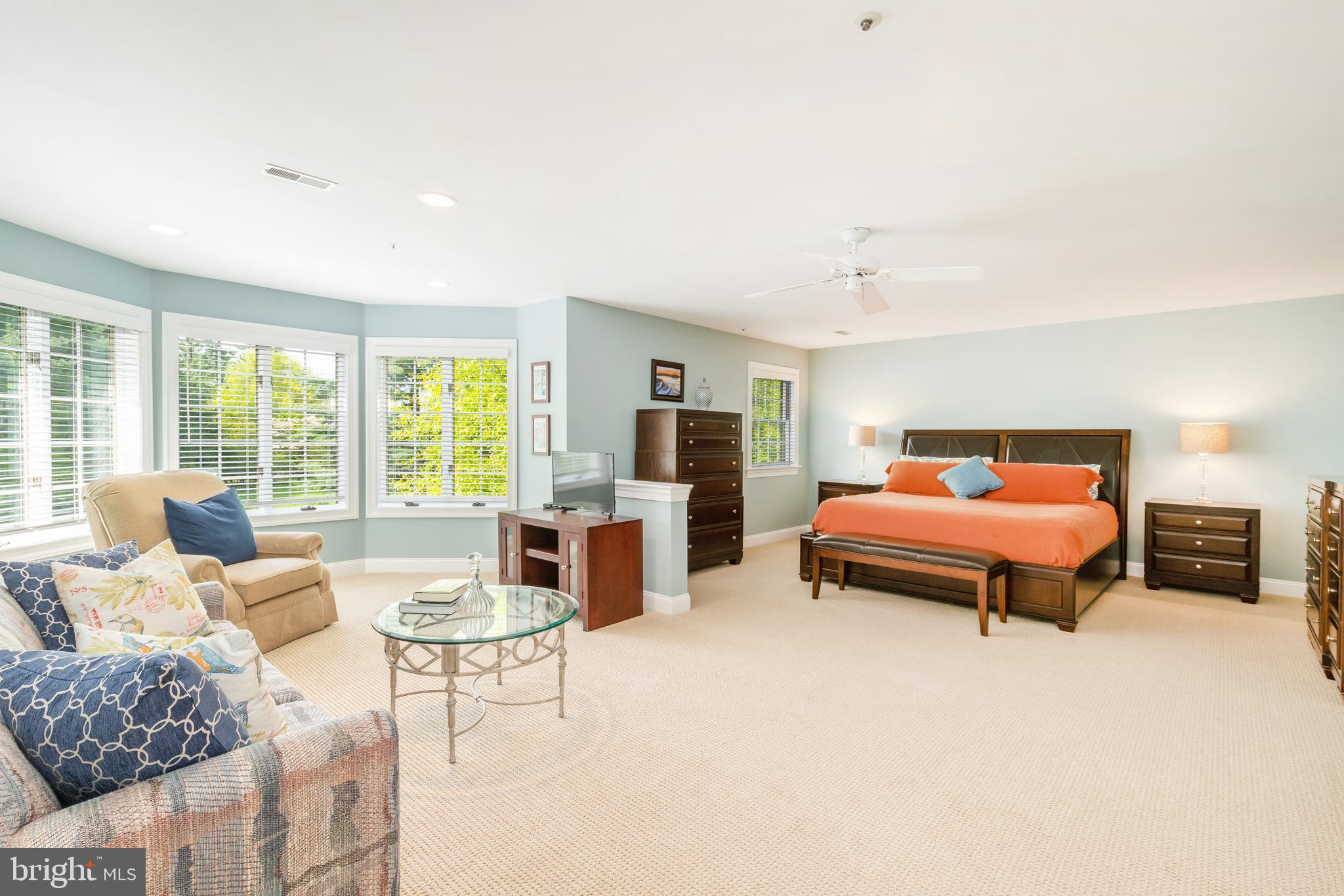 COUNTRY CLUB ESTS - Residential