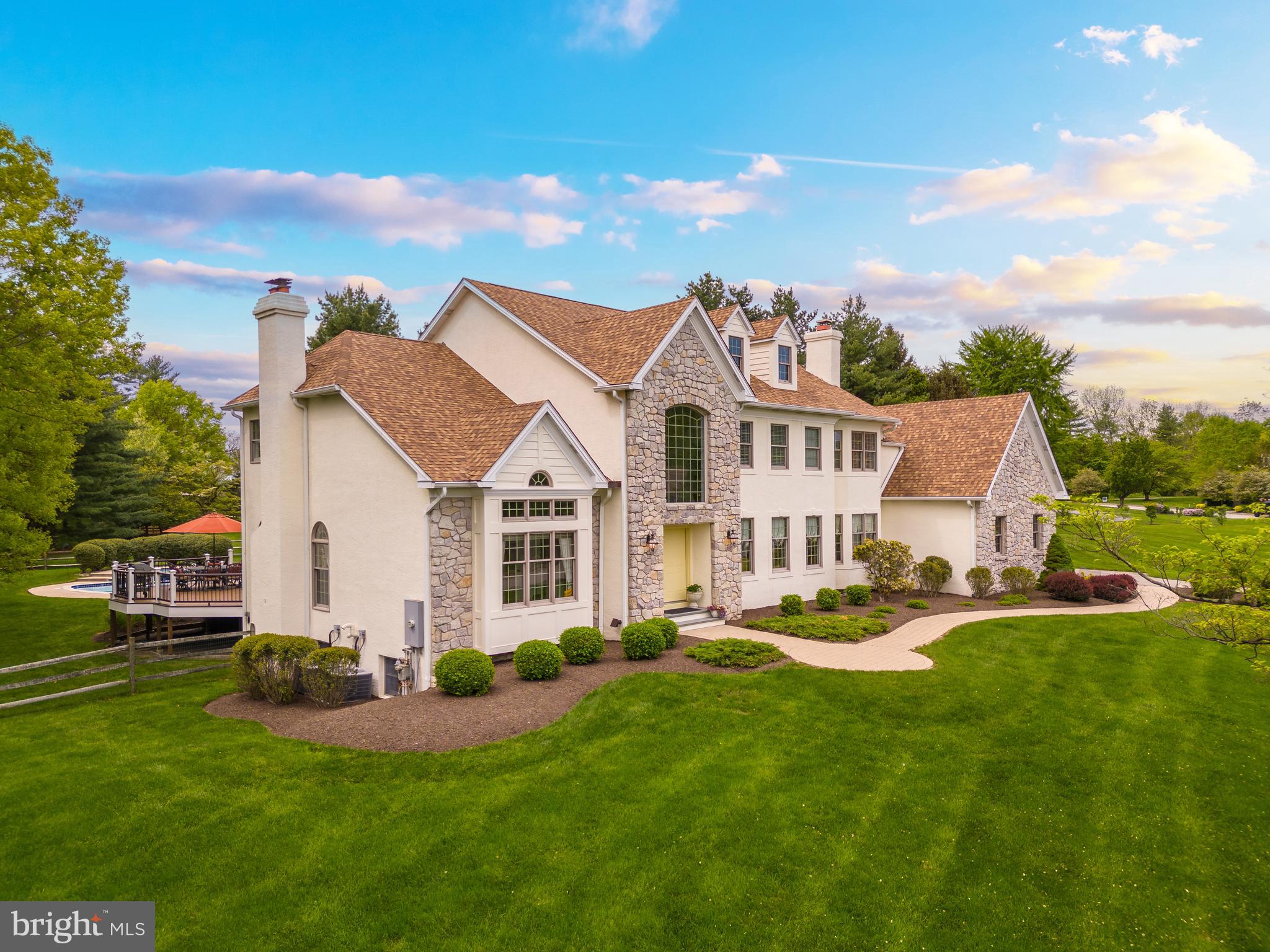 COUNTRY CLUB ESTS - Residential