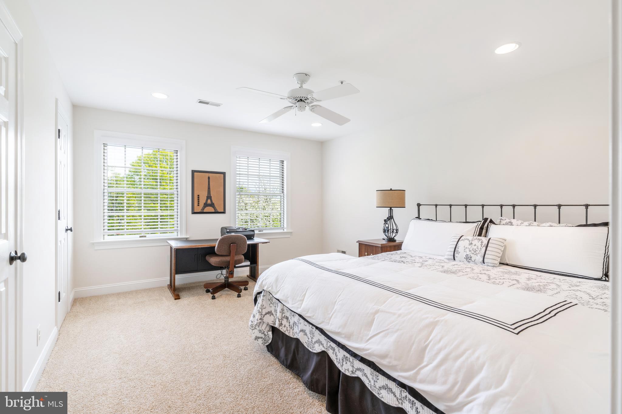 COUNTRY CLUB ESTS - Residential