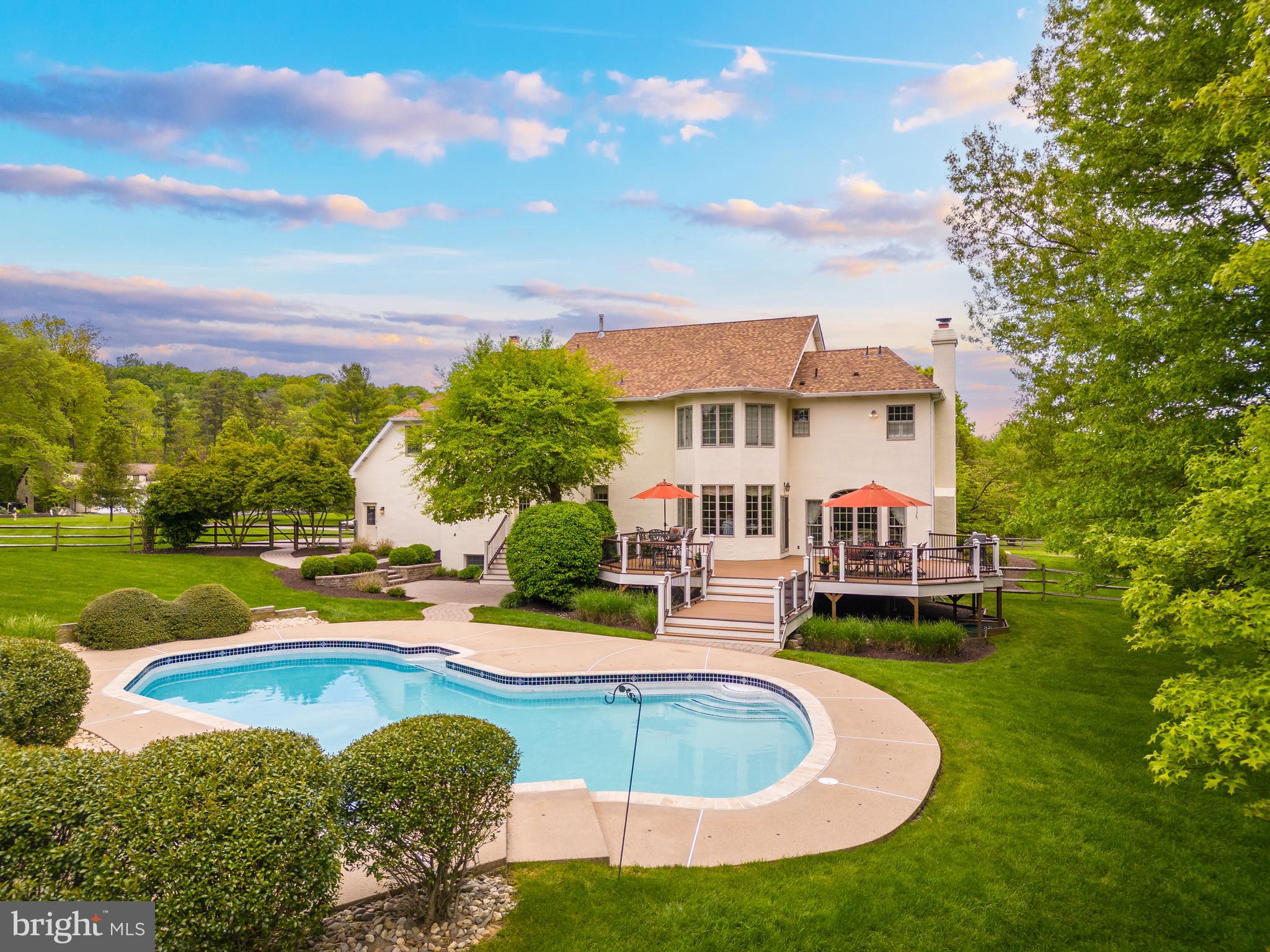 COUNTRY CLUB ESTS - Residential