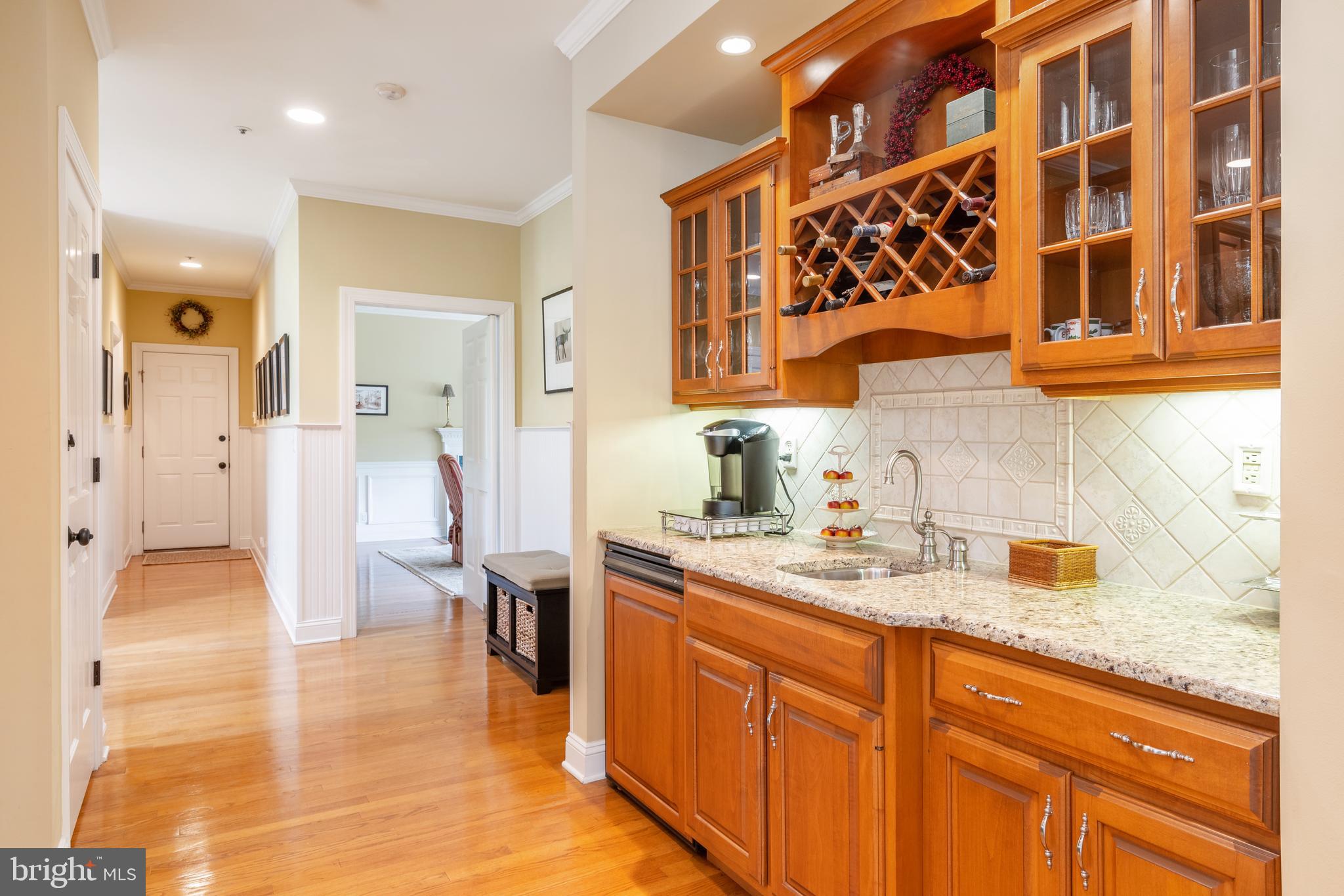 COUNTRY CLUB ESTS - Residential