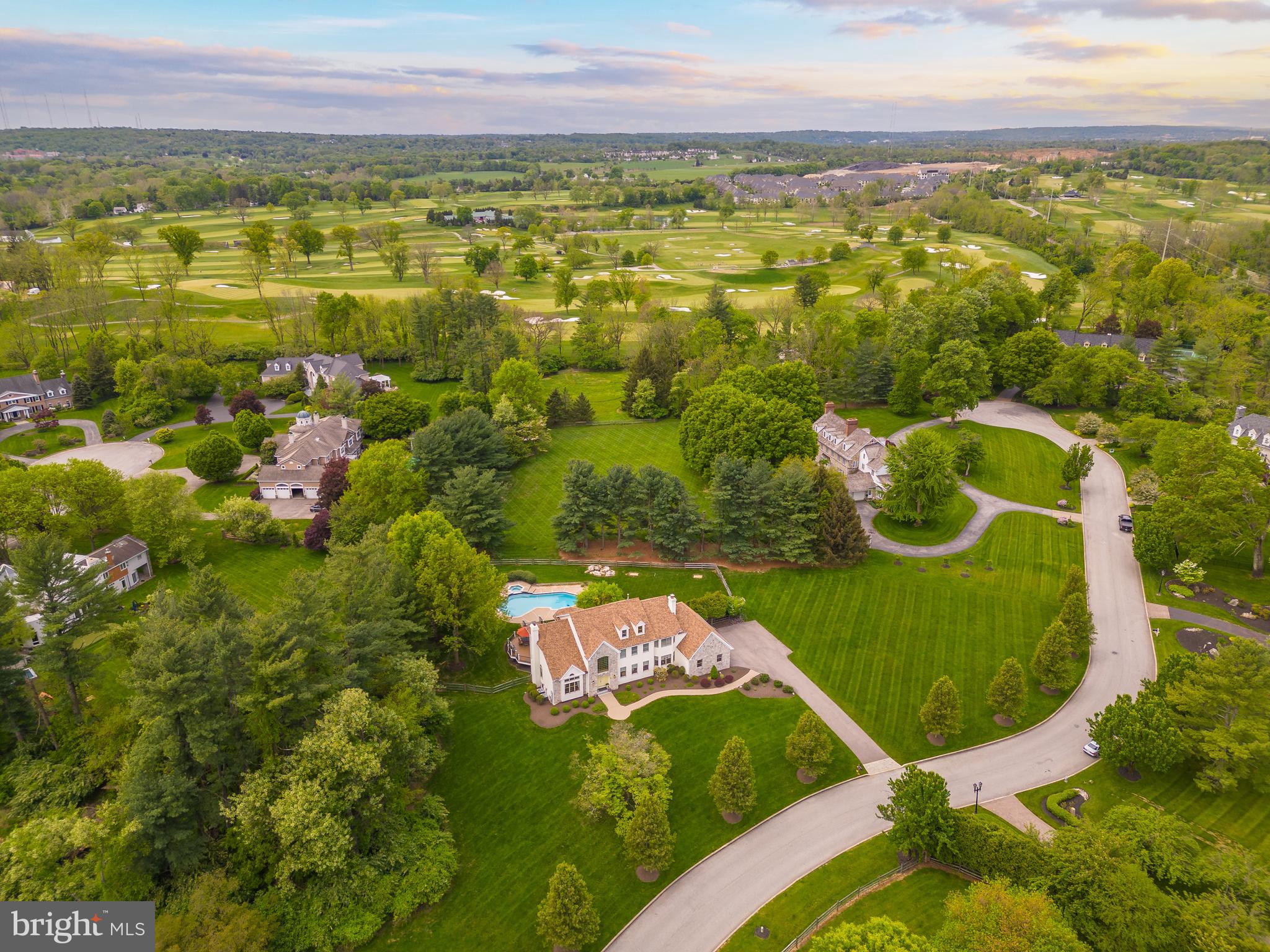 COUNTRY CLUB ESTS - Residential