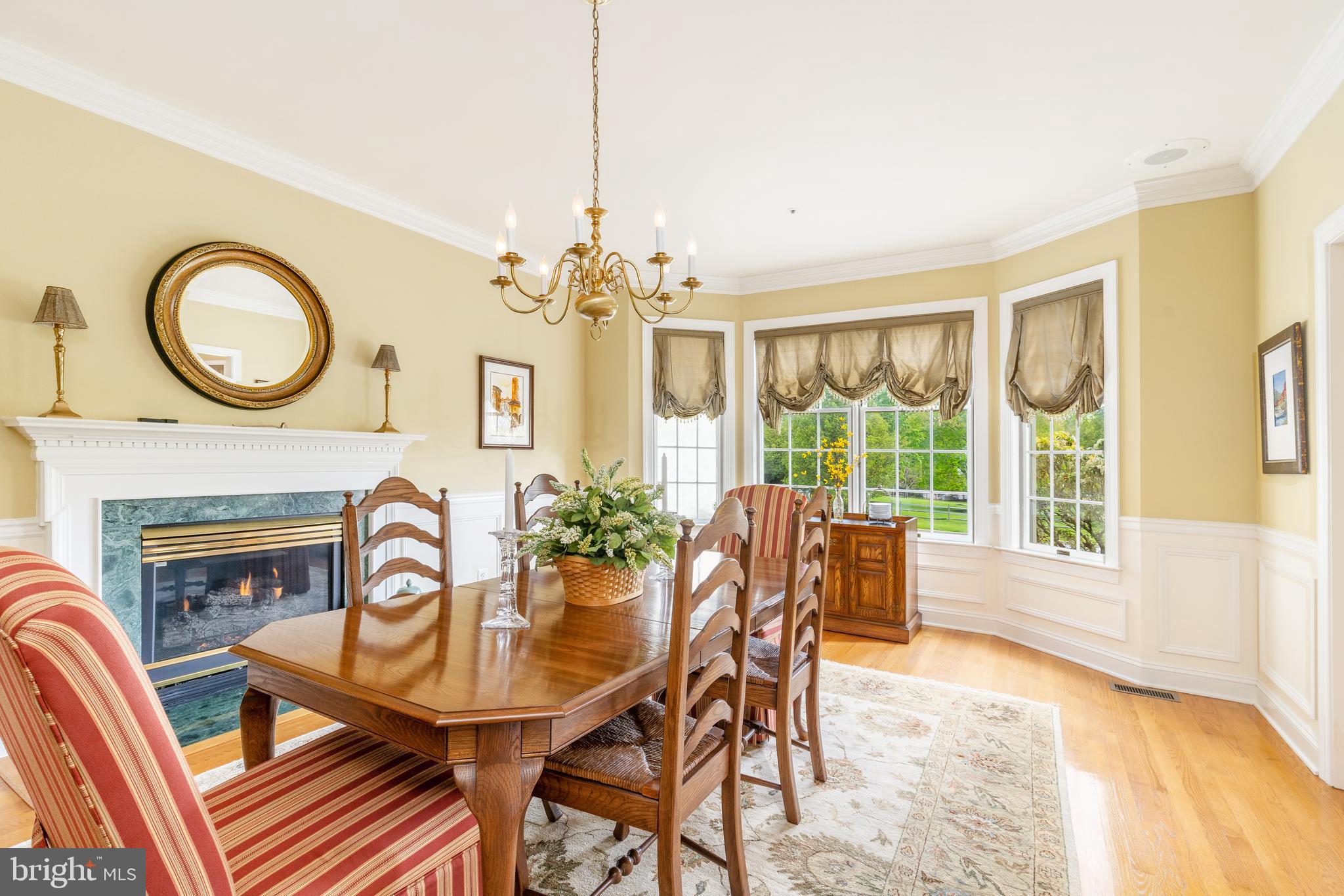 COUNTRY CLUB ESTS - Residential