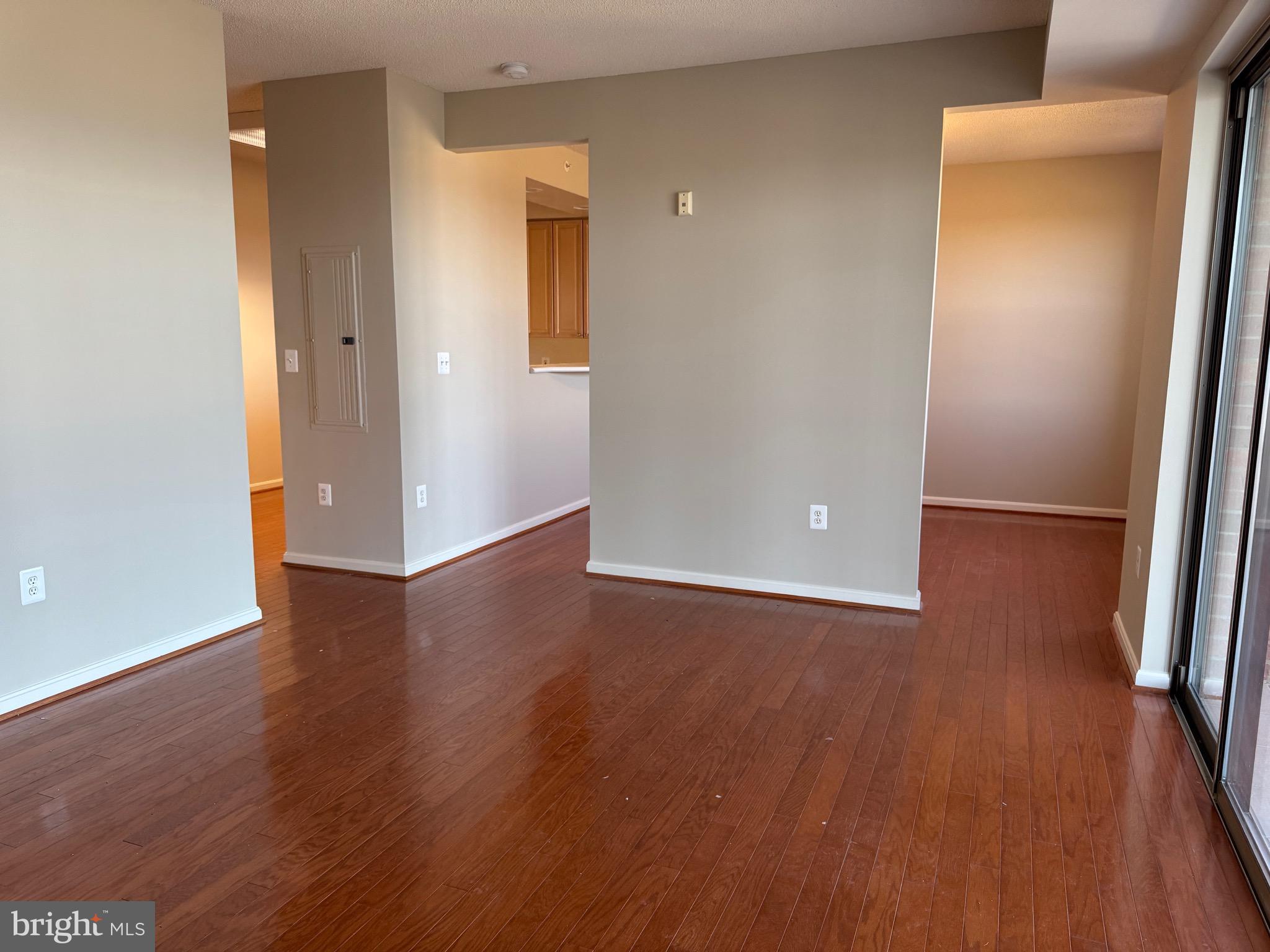 LANSDOWNE WOODS LEISURE WORLD - Residential Lease