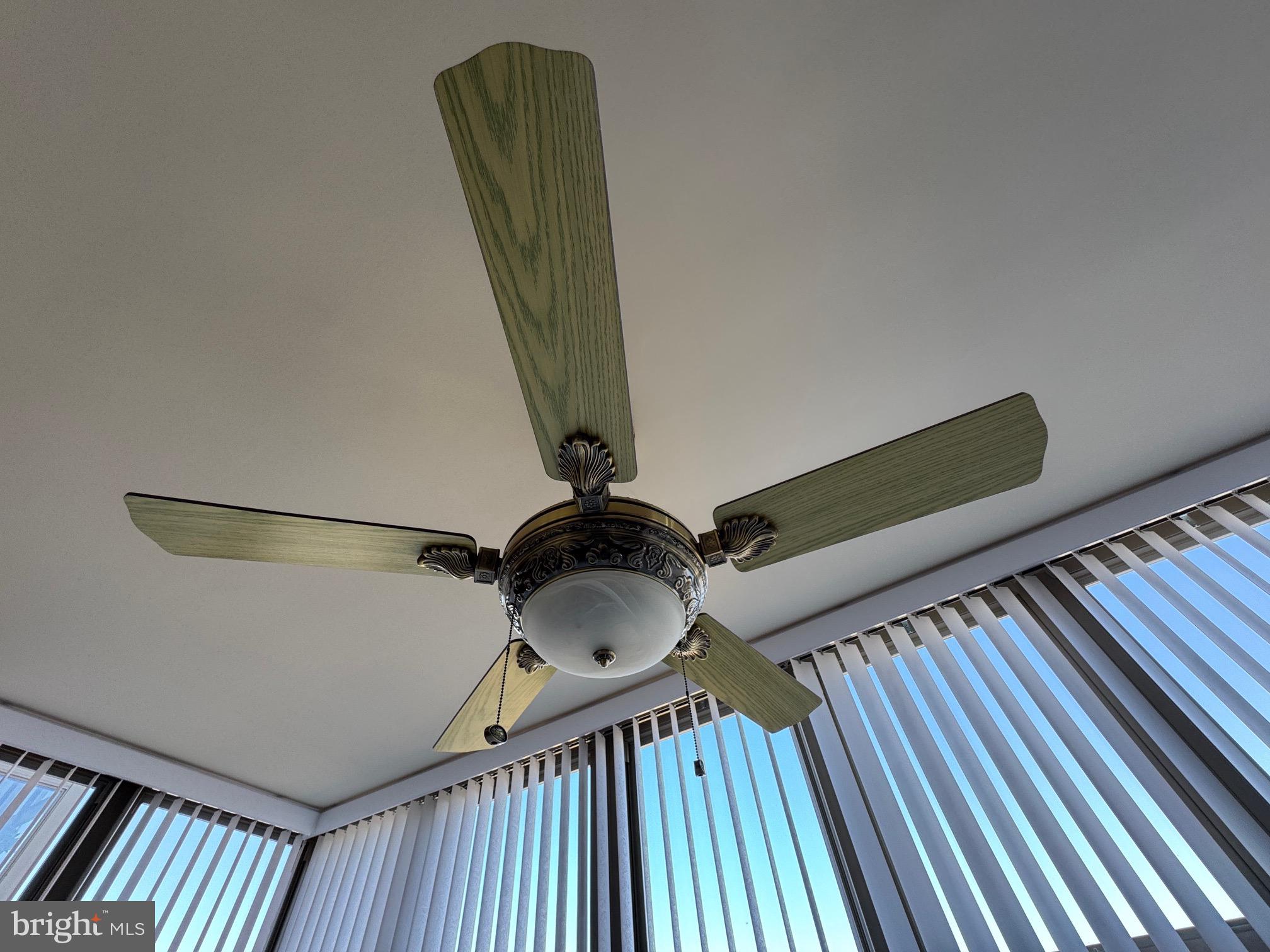 LANSDOWNE WOODS LEISURE WORLD - Residential Lease