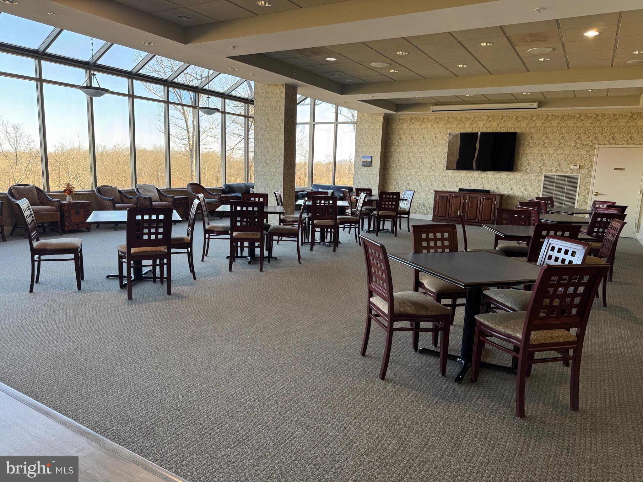 LANSDOWNE WOODS LEISURE WORLD - Residential Lease