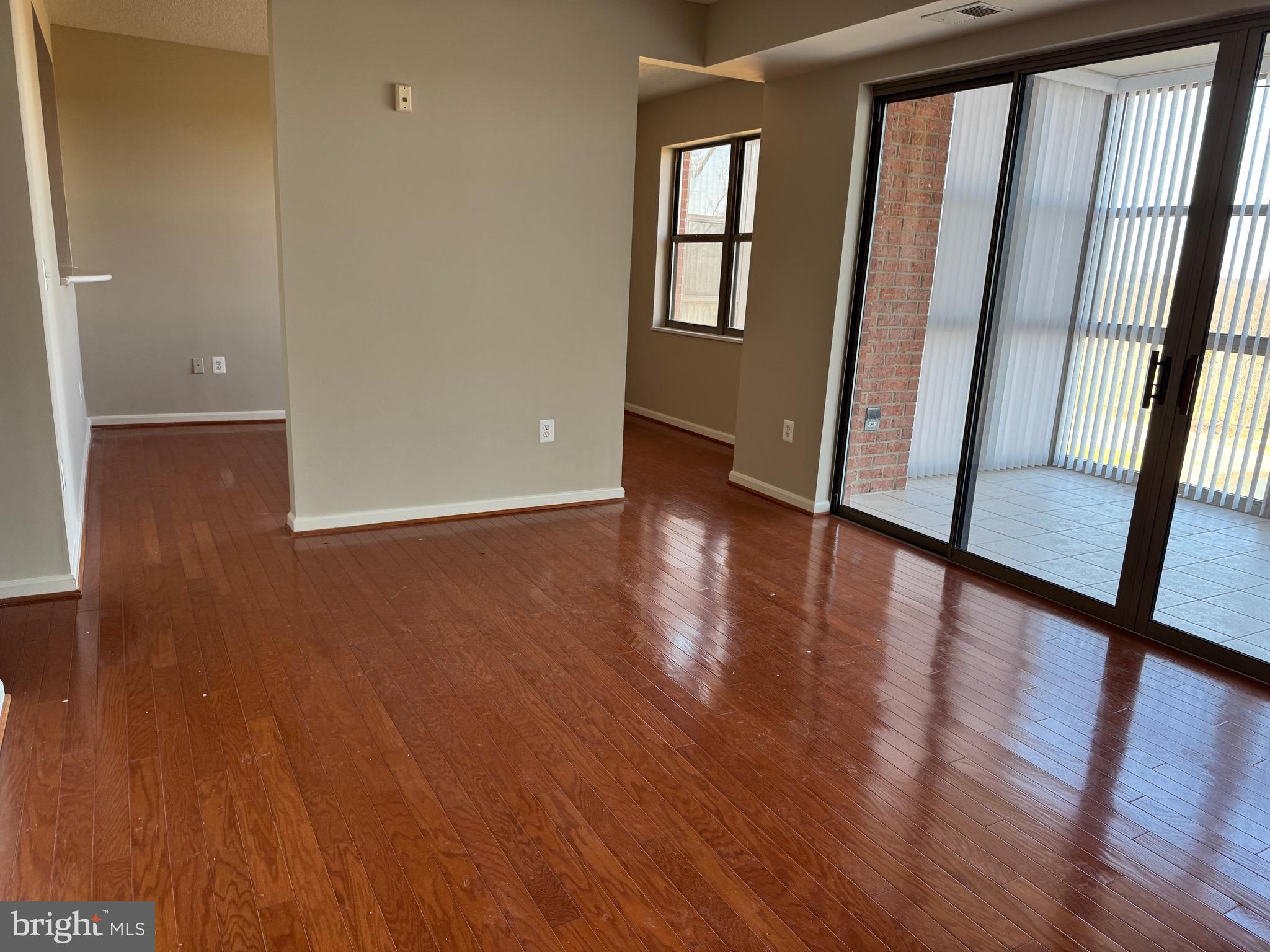 LANSDOWNE WOODS LEISURE WORLD - Residential Lease