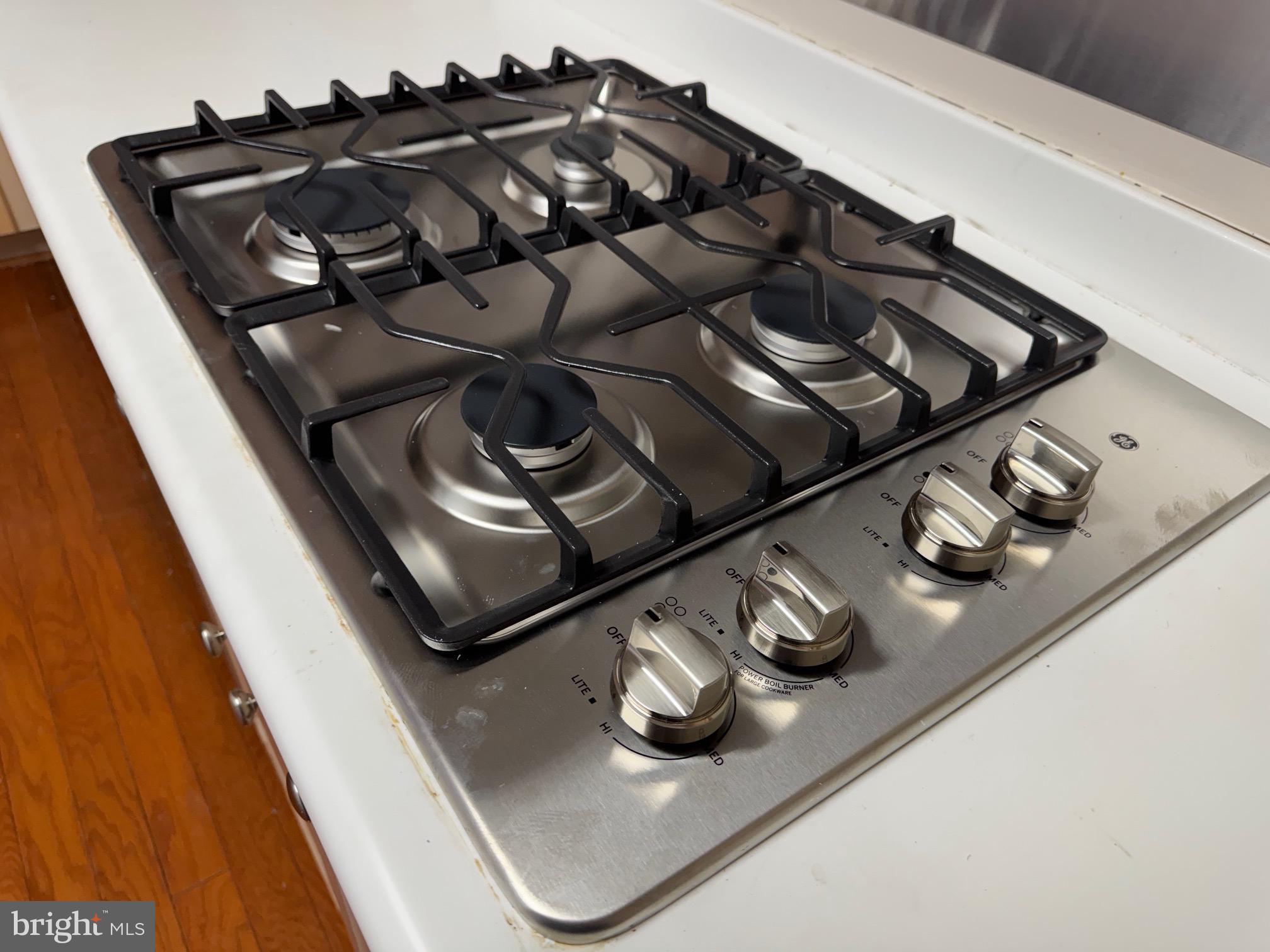 LANSDOWNE WOODS LEISURE WORLD - Residential Lease