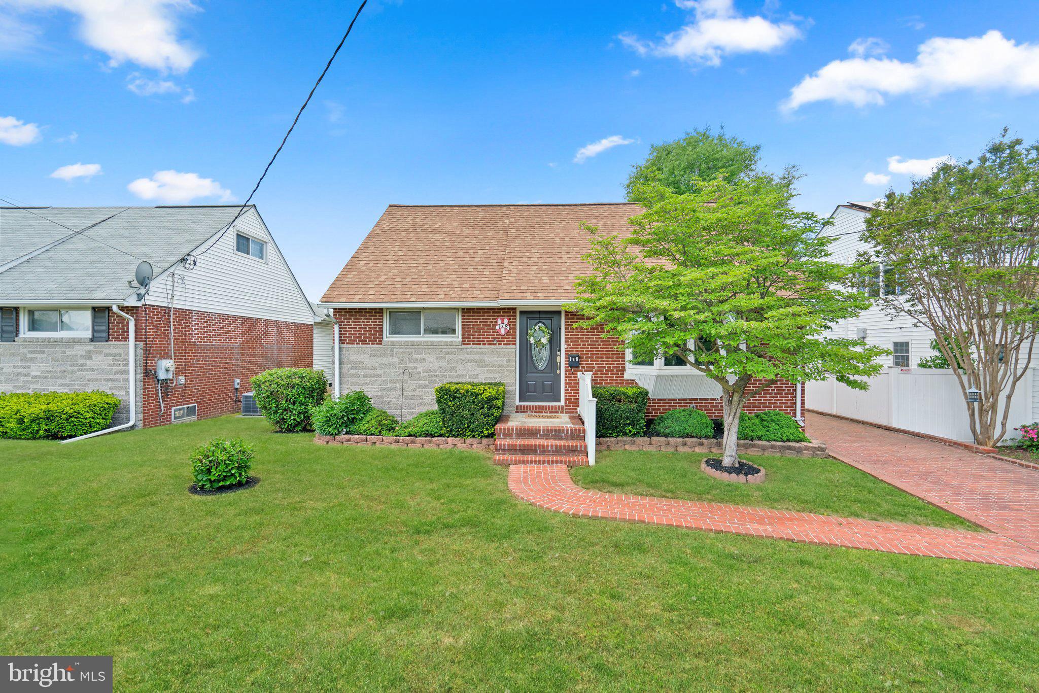 RIVIERA BEACH - Residential