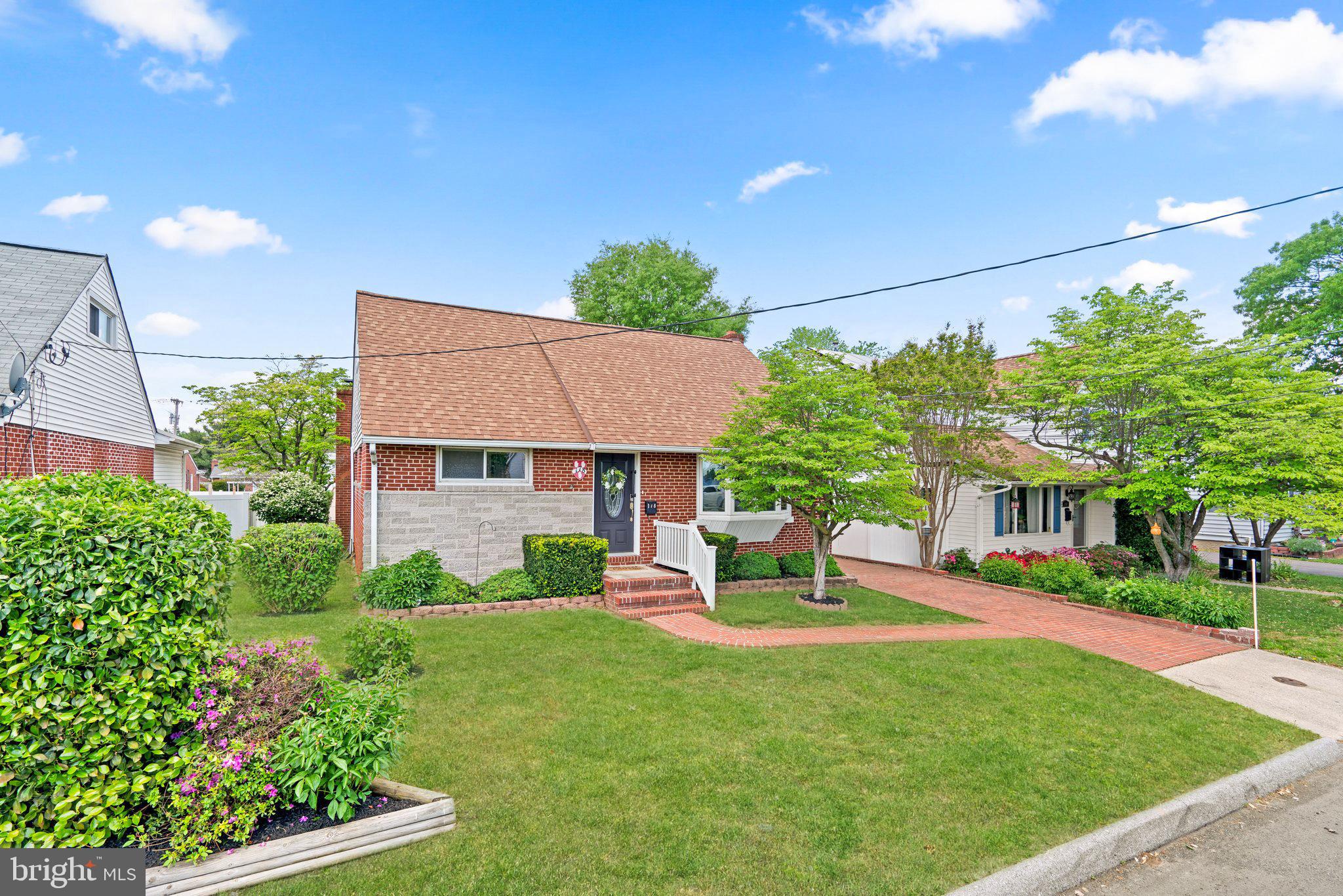 RIVIERA BEACH - Residential