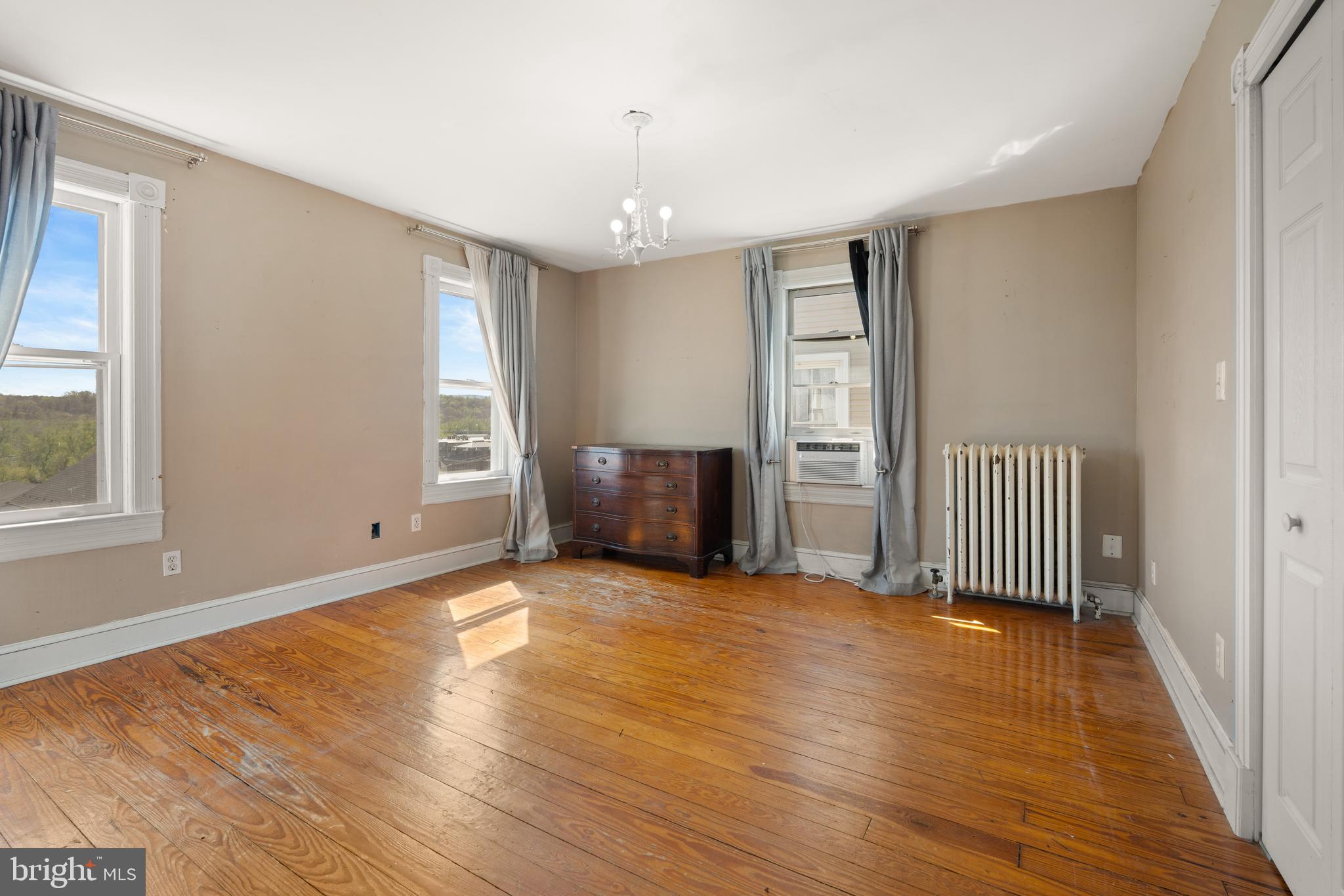 BRUNSWICK - Residential