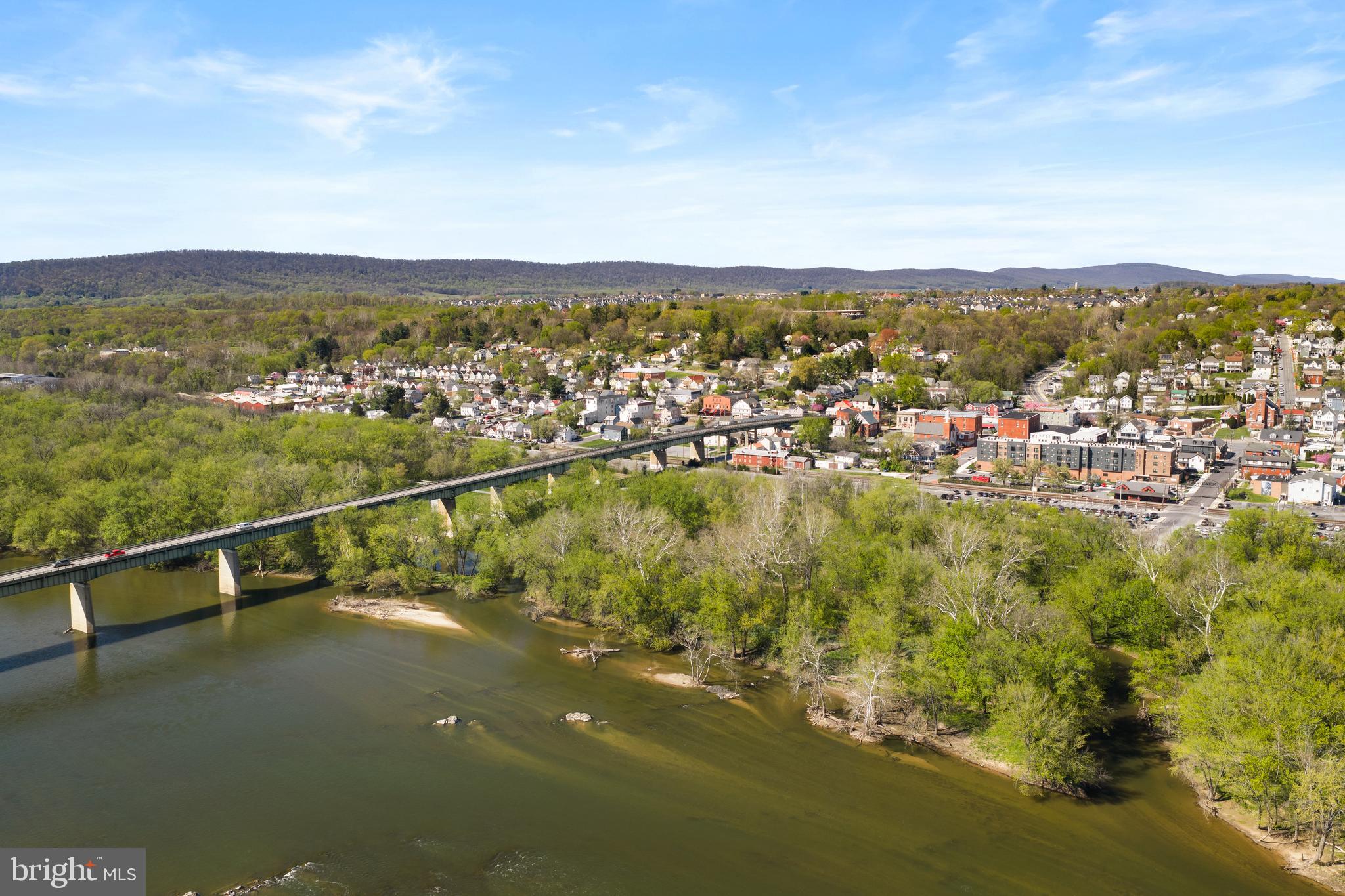 BRUNSWICK - Residential