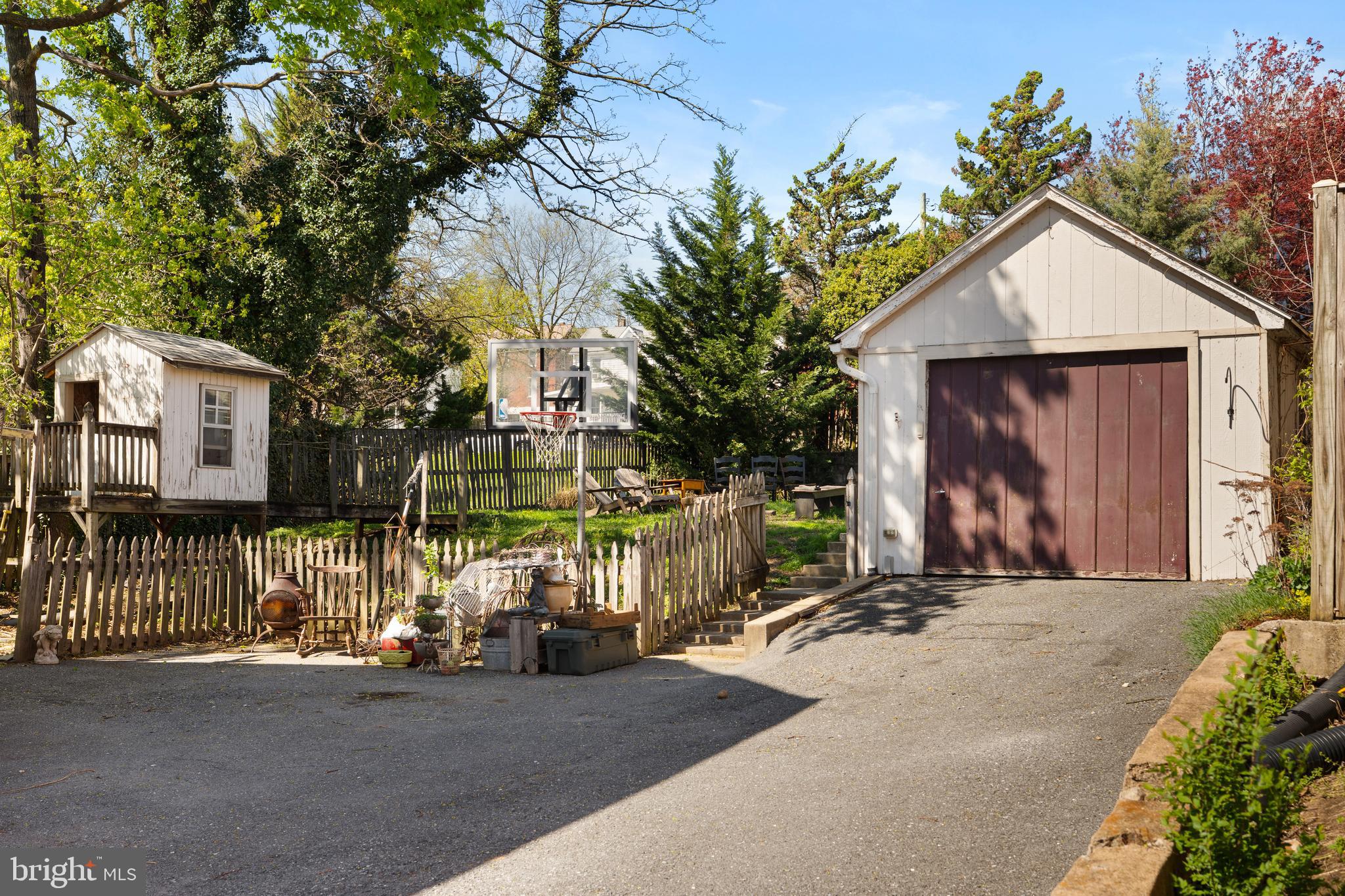 BRUNSWICK - Residential