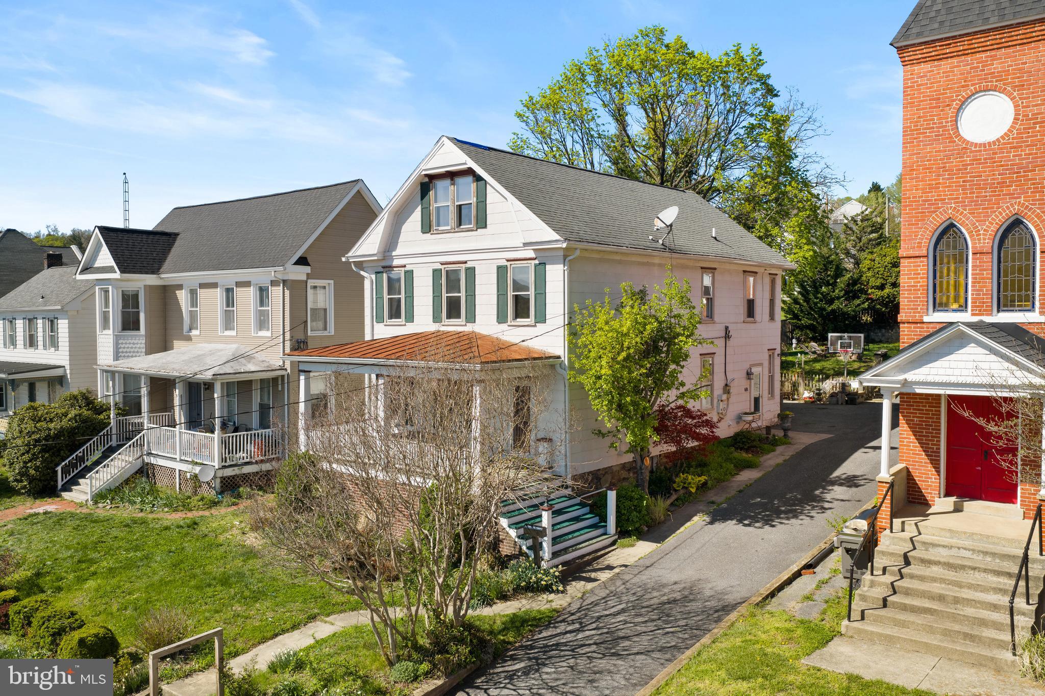 BRUNSWICK - Residential