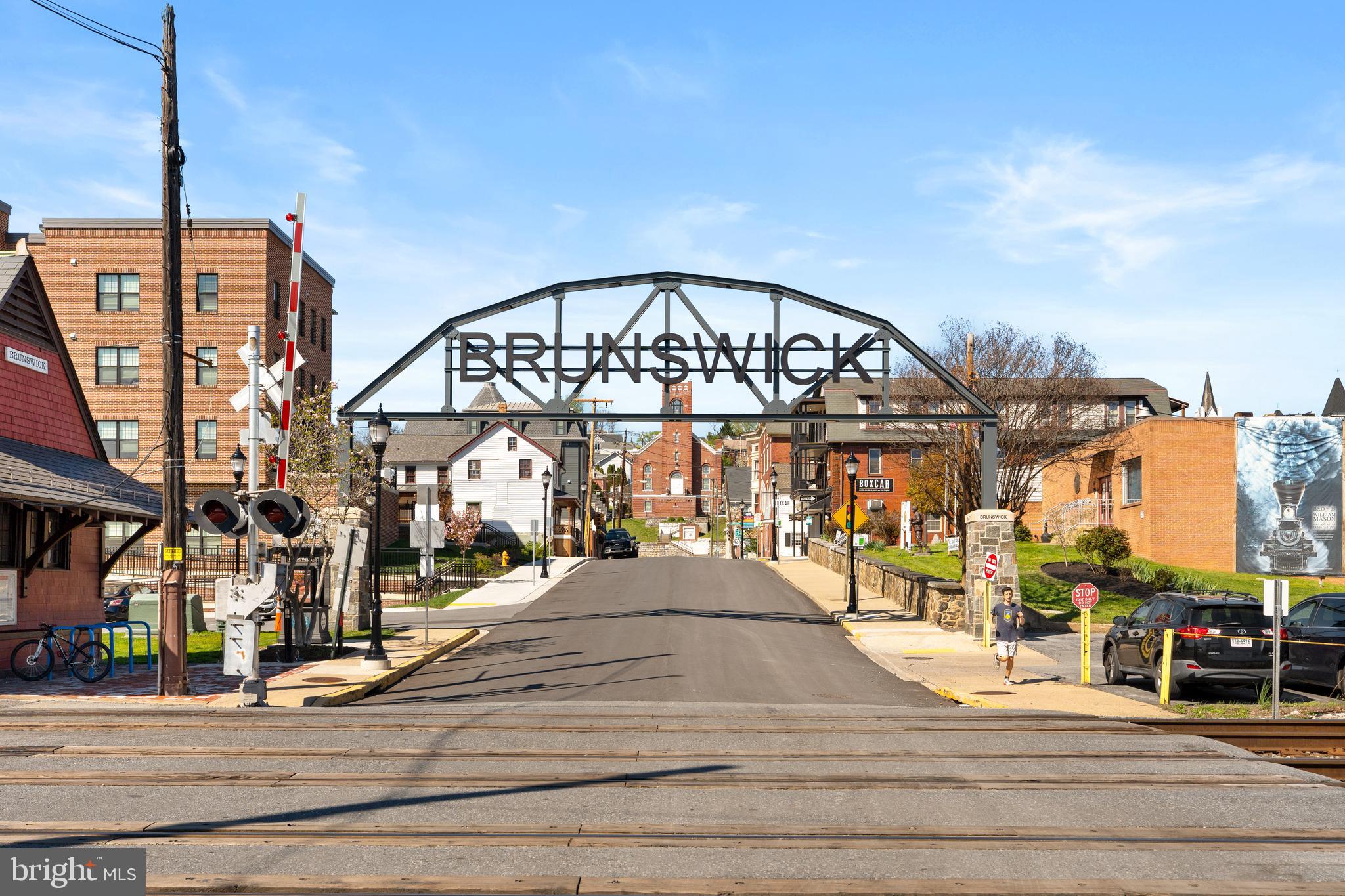 BRUNSWICK - Residential