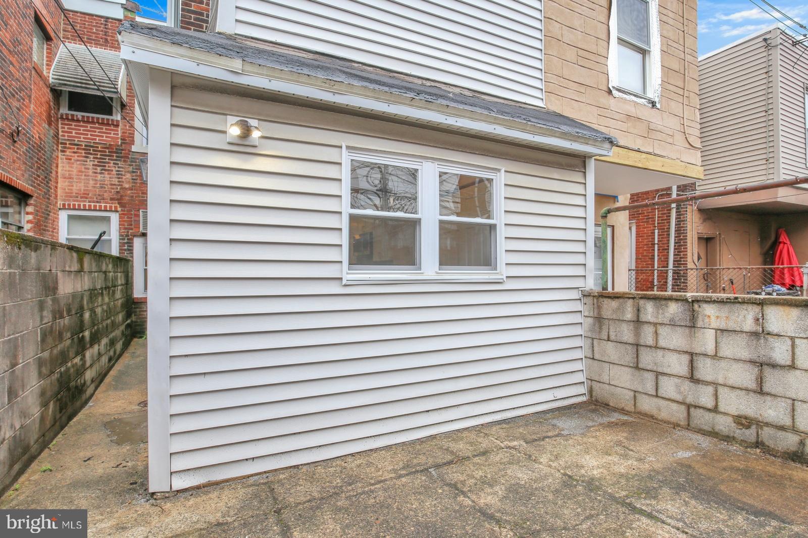 MELROSE - Residential Lease