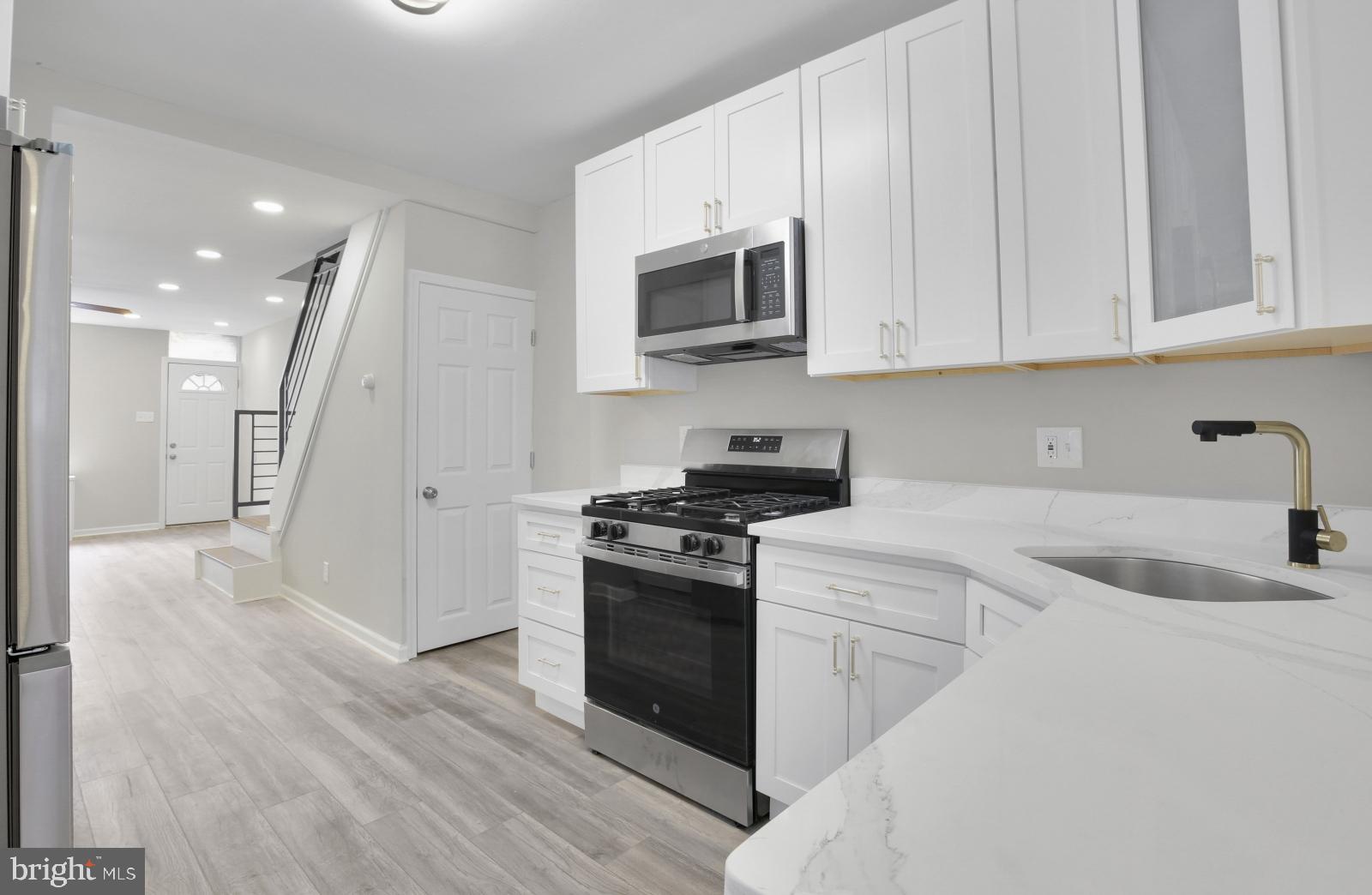 MELROSE - Residential Lease