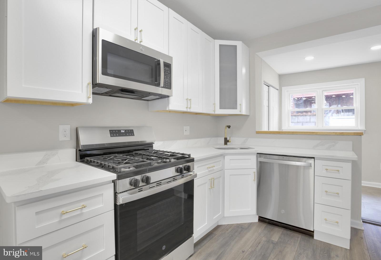 MELROSE - Residential Lease