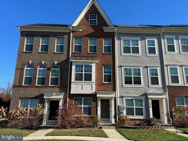 BRICK YARD STATION - Residential