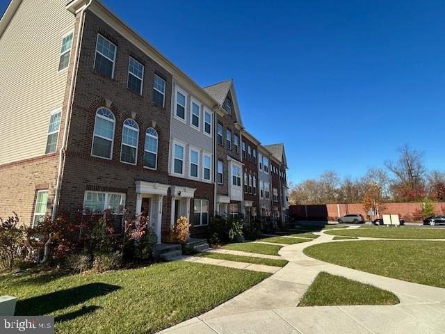 BRICK YARD STATION - Residential