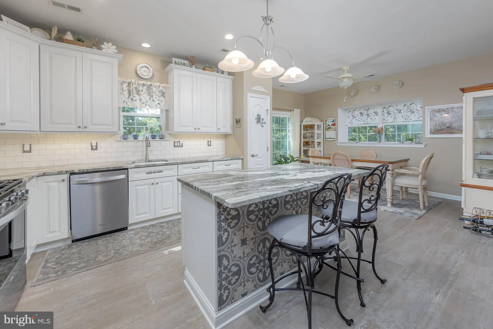 Berlin, New Jersey 08009, United States, 2 Bedrooms Bedrooms, ,2 BathroomsBathrooms,Residential,Contingent,215609