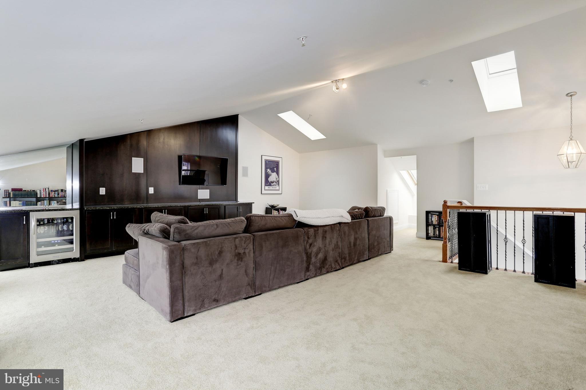 THE ENCLAVE AT ARUNDEL PRESERVE - Residential Lease