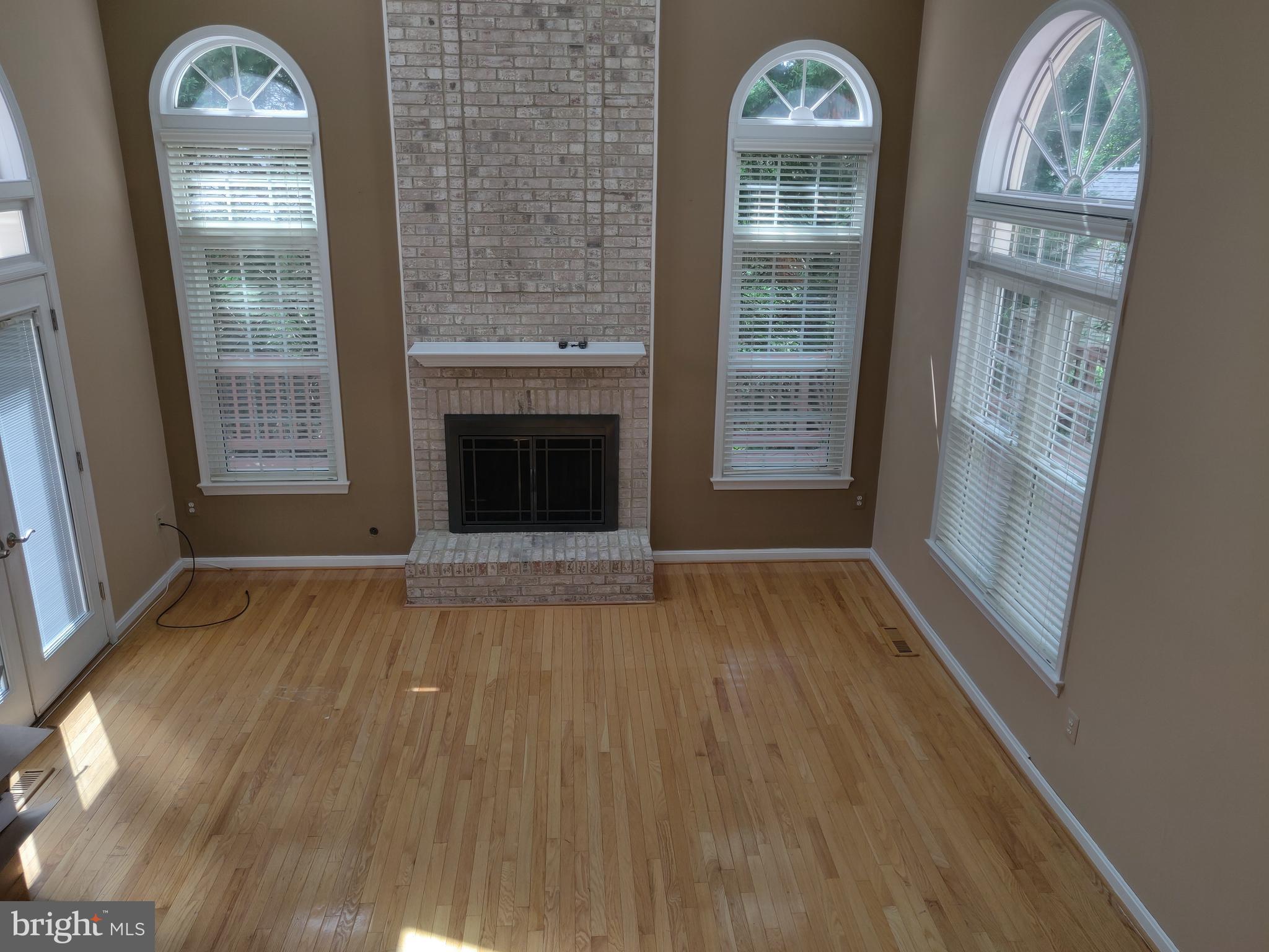 CROSSPOINTE - Residential Lease