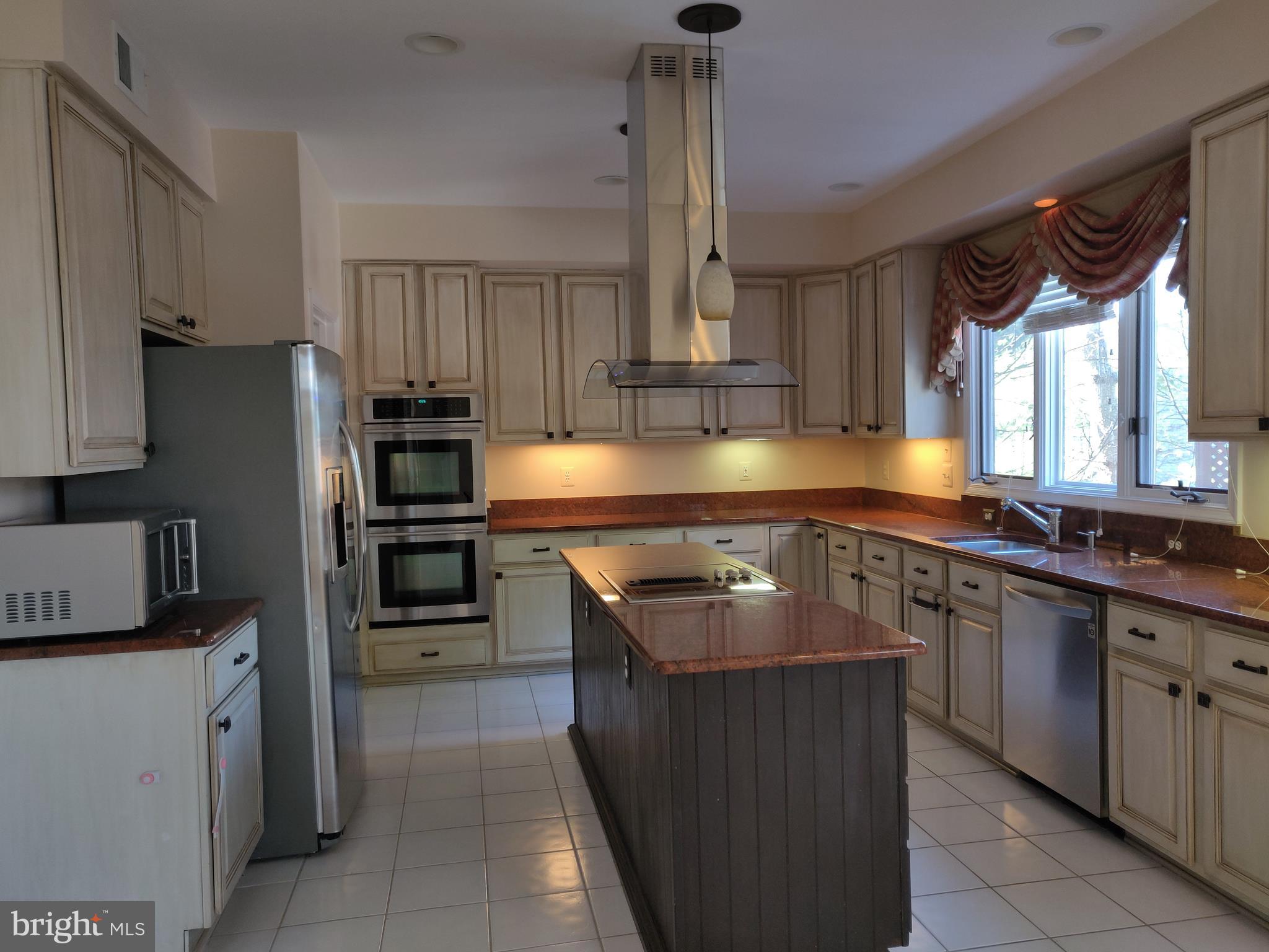 CROSSPOINTE - Residential Lease