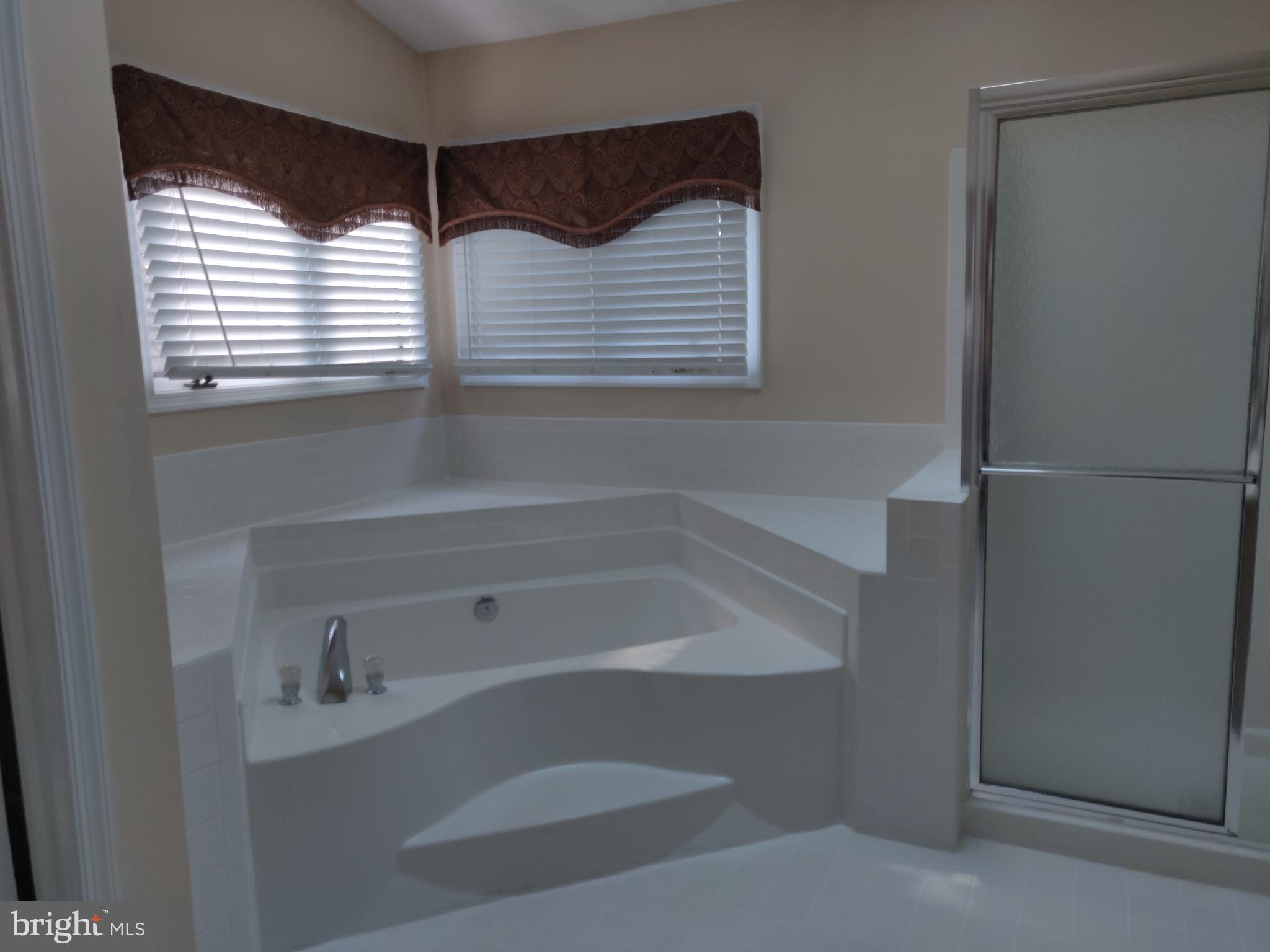 CROSSPOINTE - Residential Lease