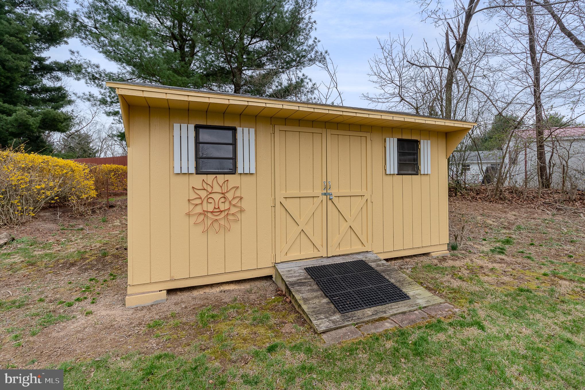 NOLL MANOR - Residential