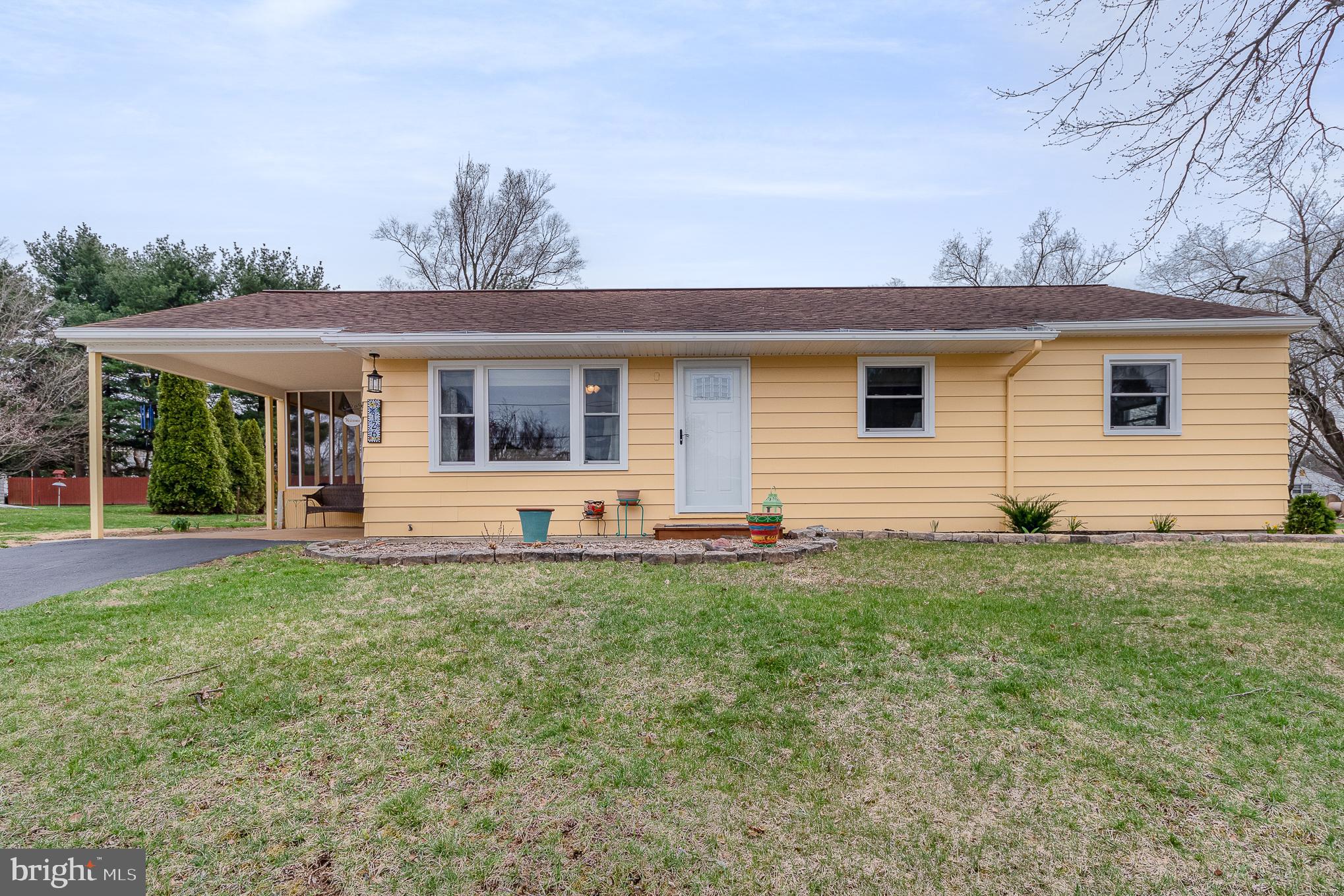 NOLL MANOR - Residential