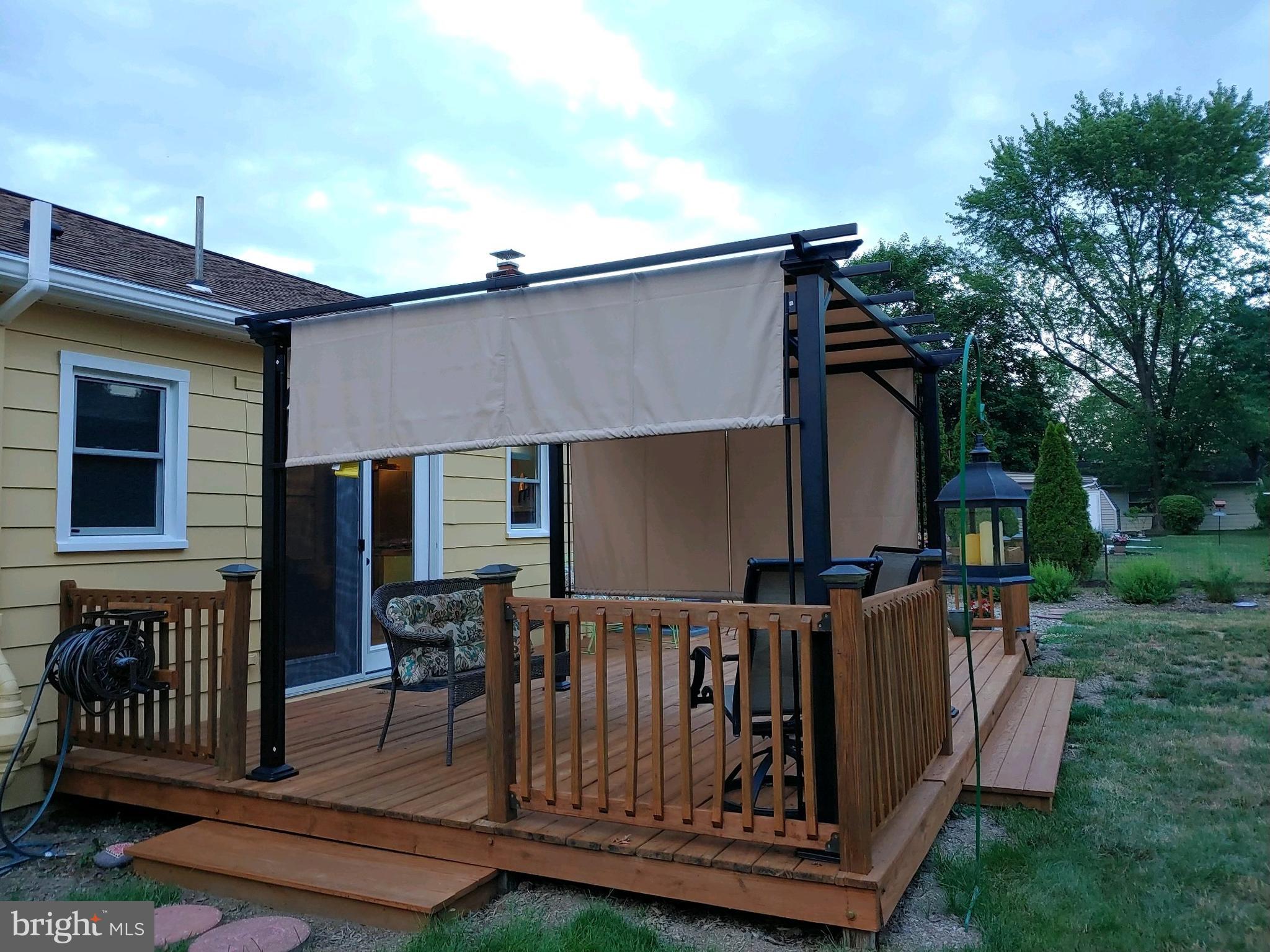 NOLL MANOR - Residential